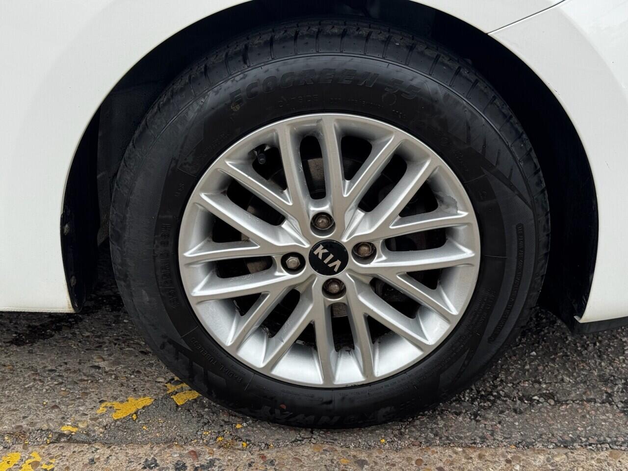 Kia Rio view 16