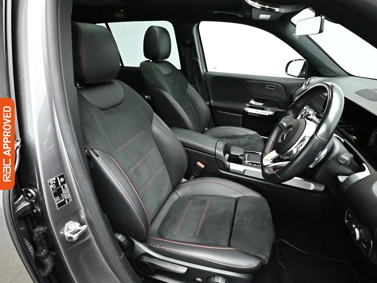 Mercedes-Benz Eqb view 13
