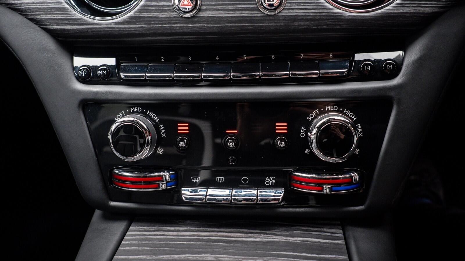 Rolls-Royce Ghost view 40