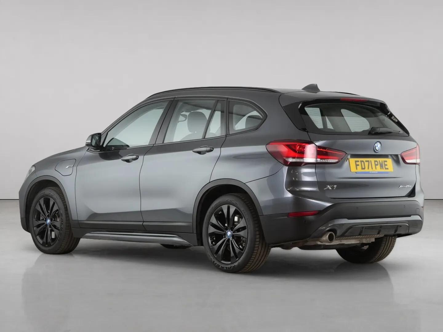BMW X1 view 6
