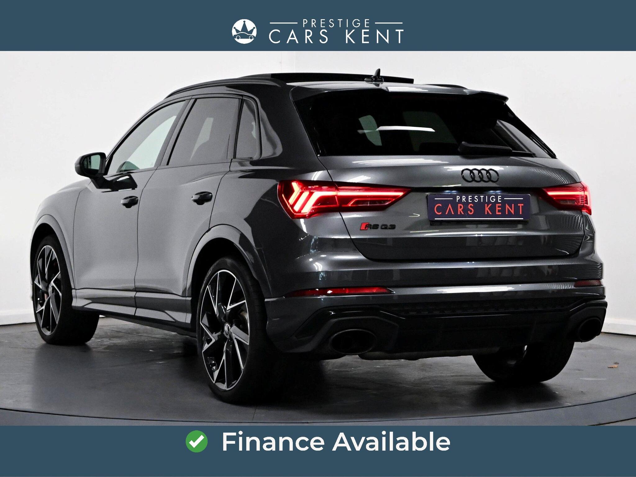 Audi RS Q3 view 3