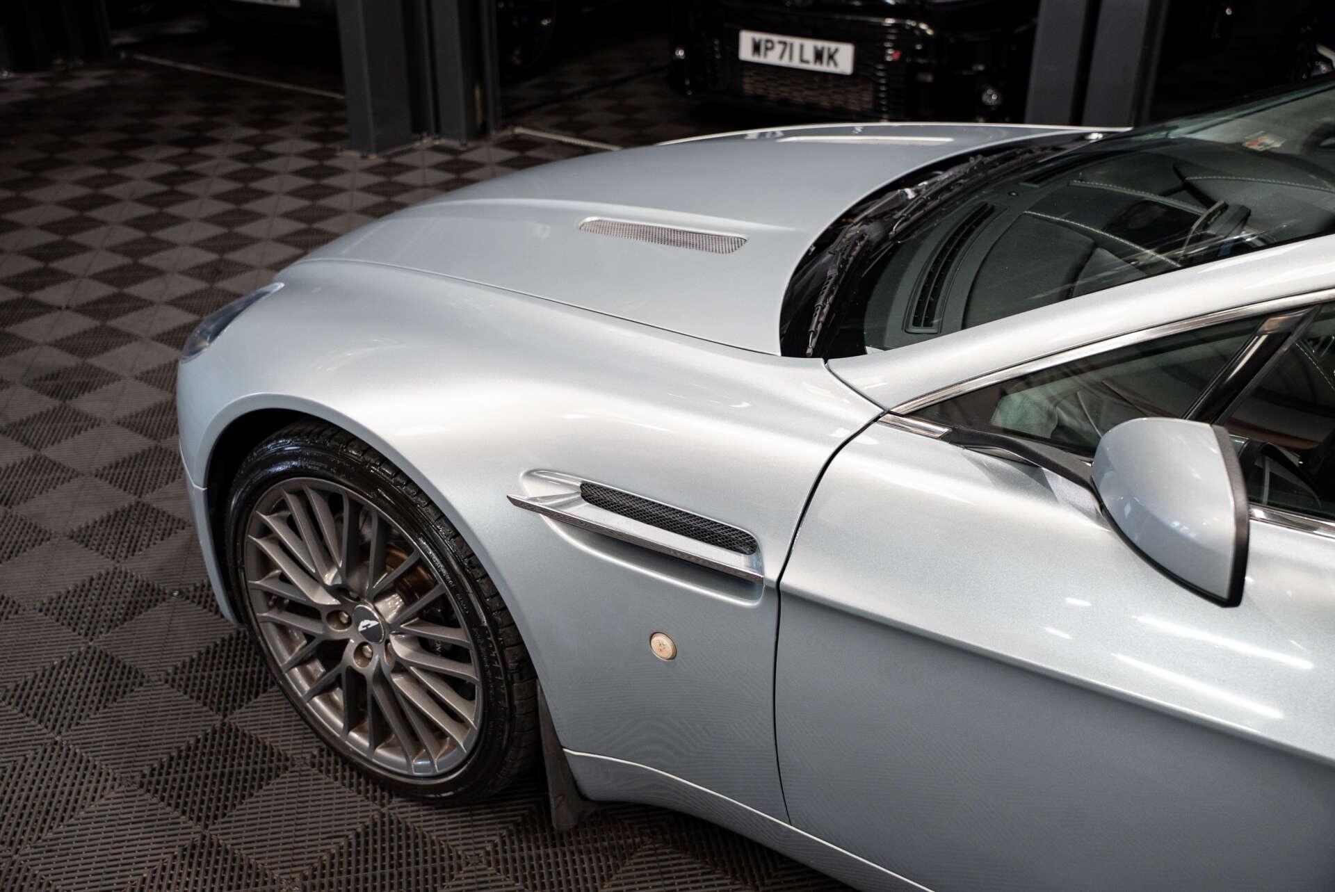 Aston Martin Vantage view 20