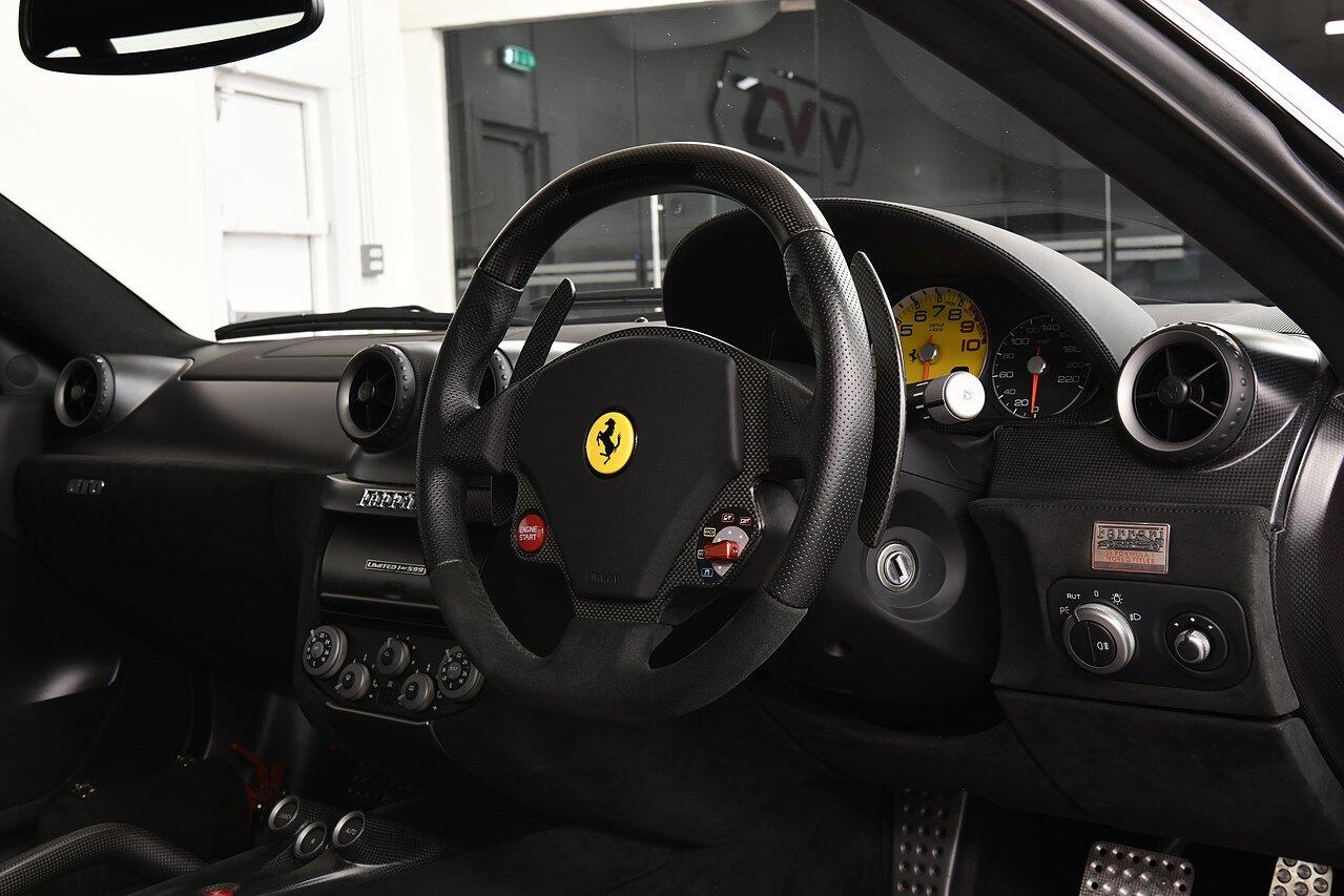 Ferrari 599 view 5