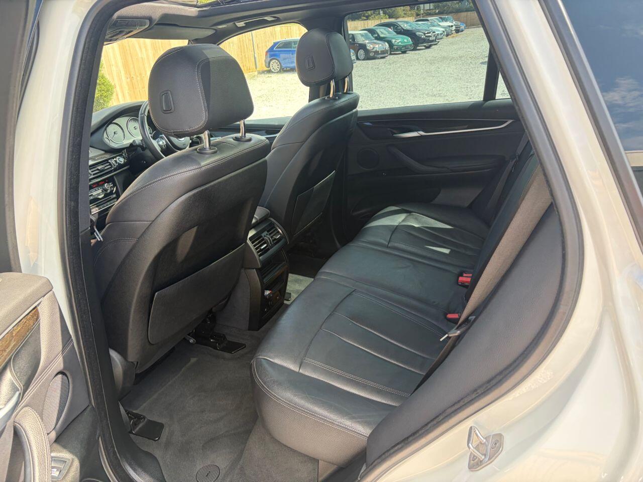 BMW X5 view 23