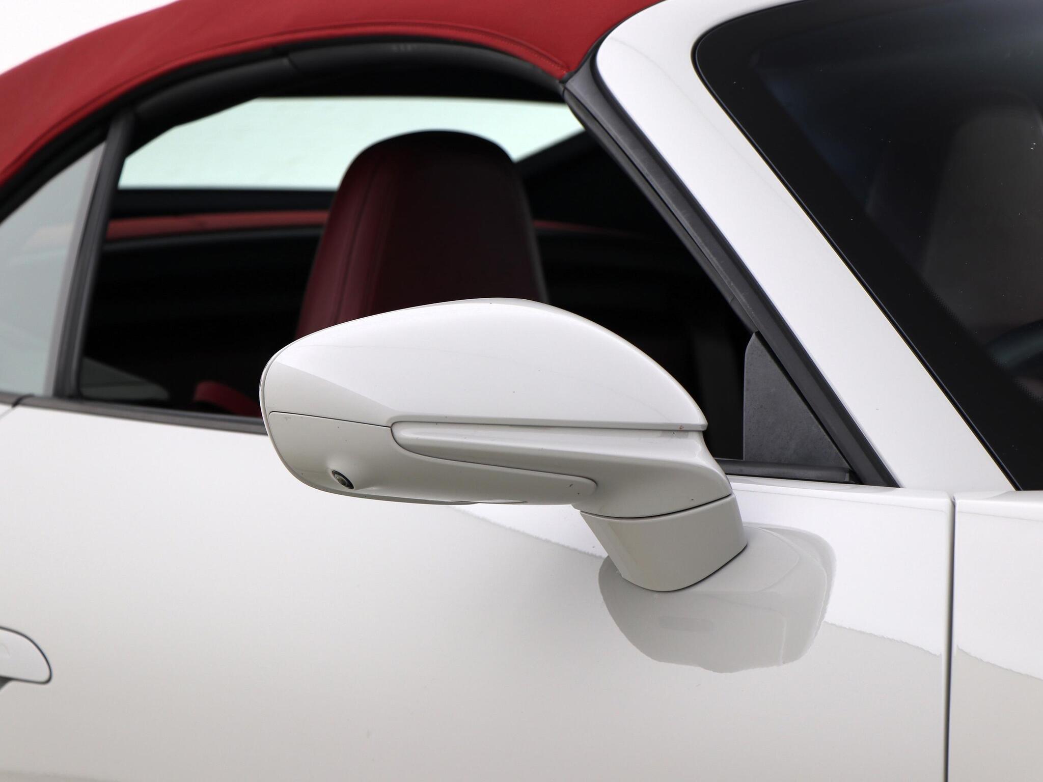 Porsche 911 view 13