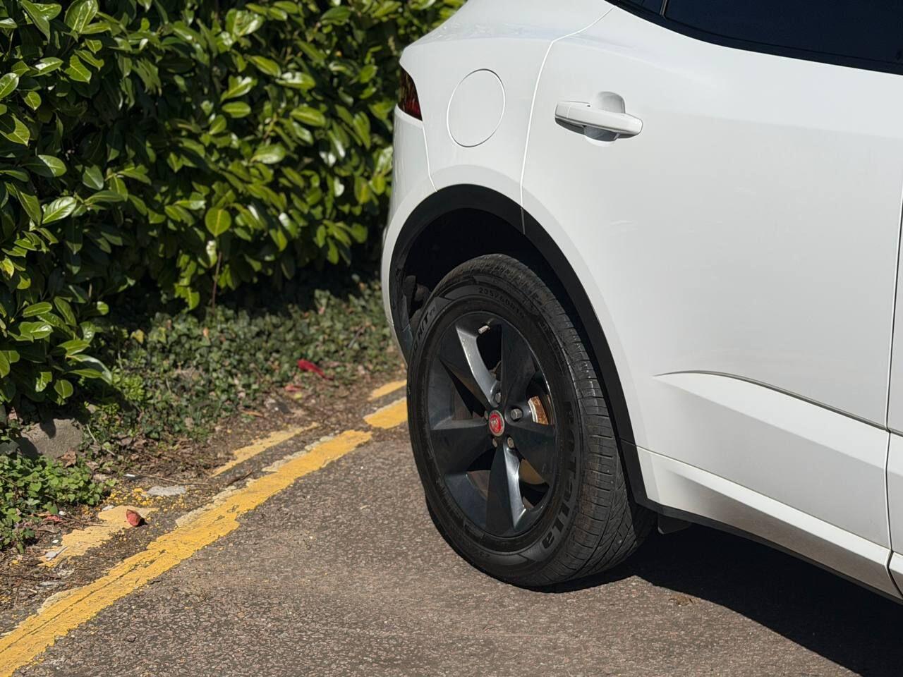 Jaguar E-Pace view 46