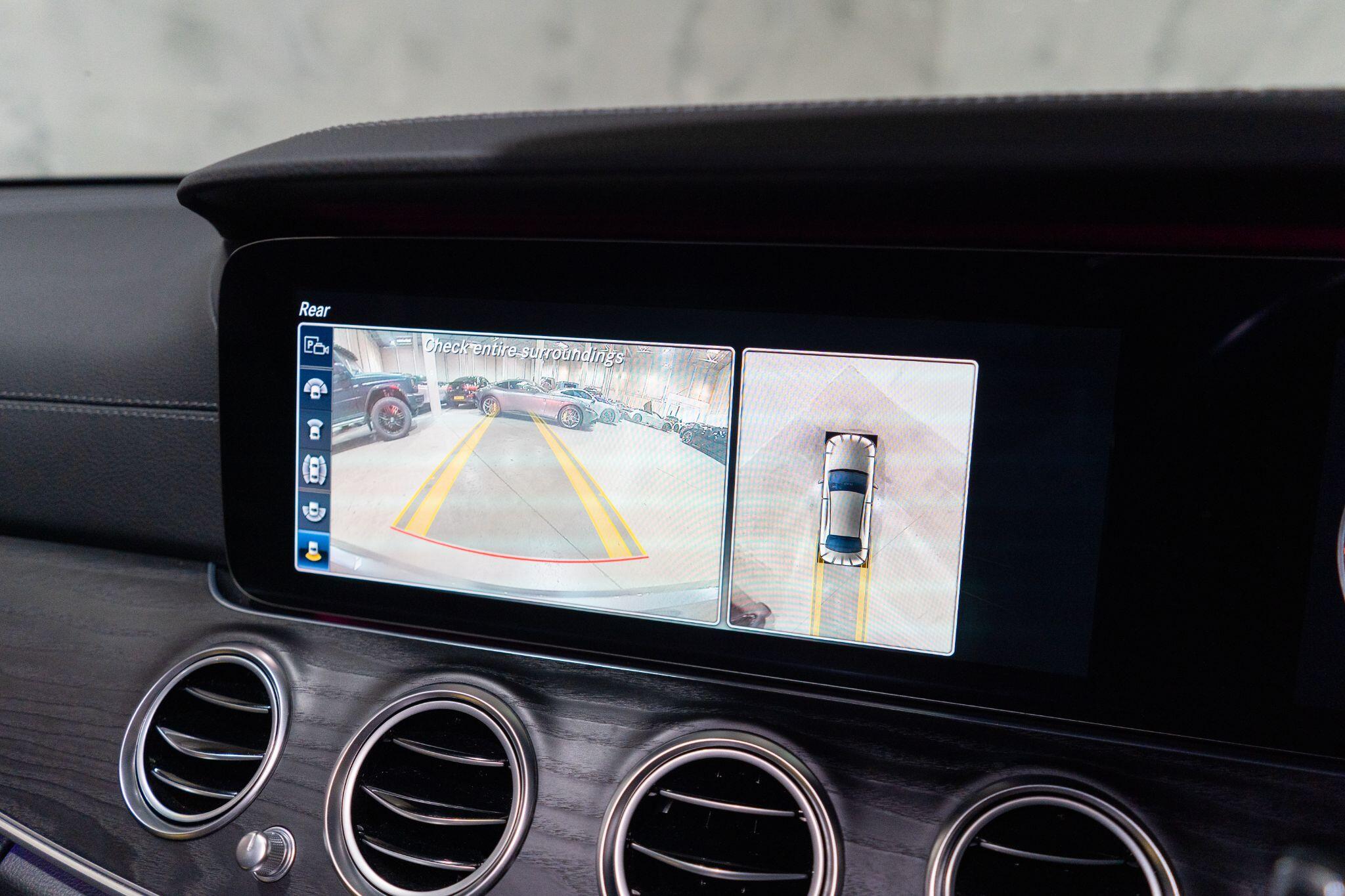 Mercedes-Benz E-Class view 21
