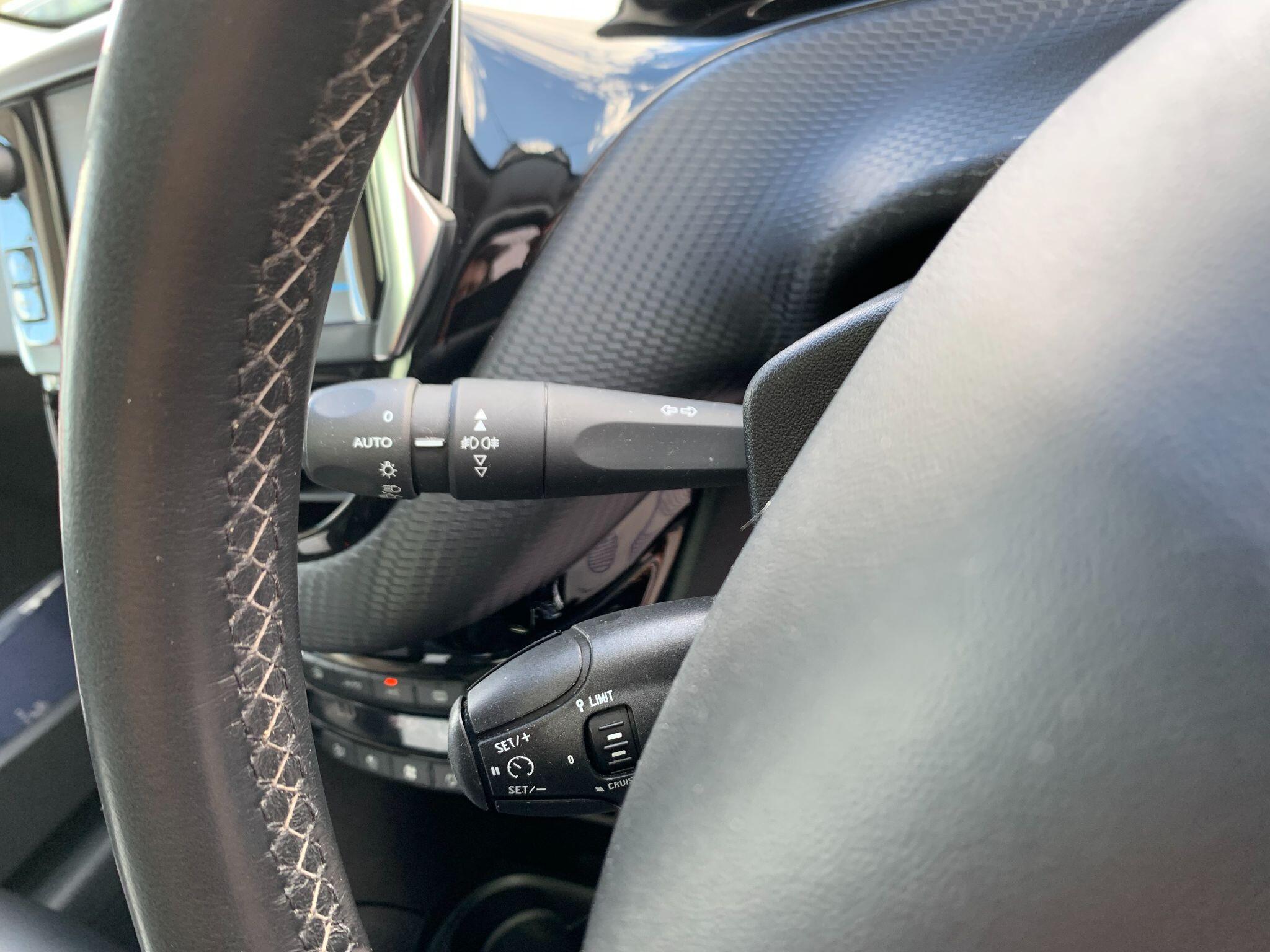 Peugeot 2008 view 38