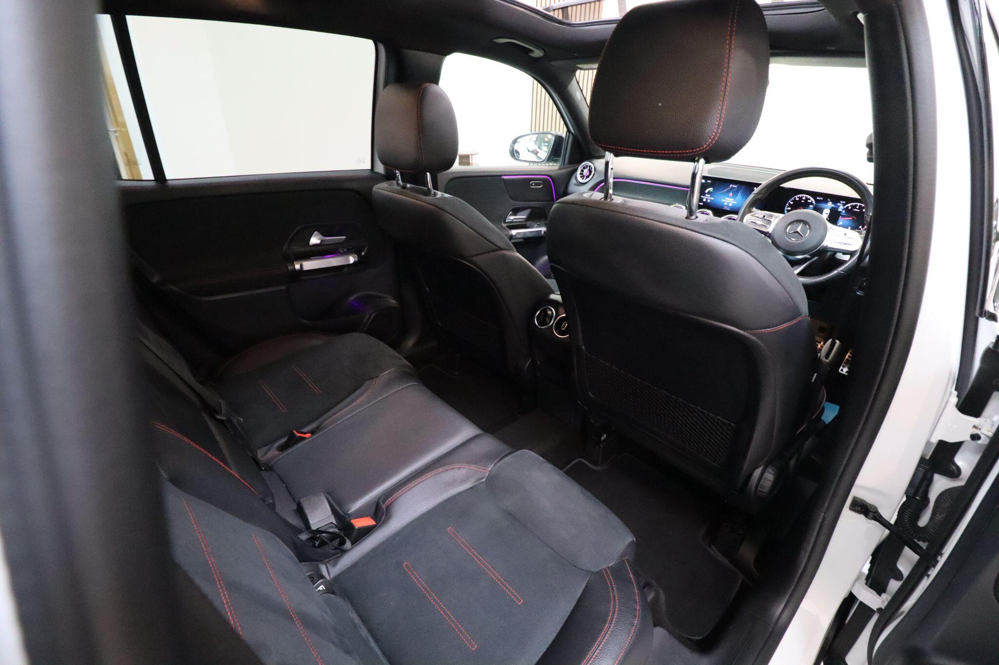 Mercedes-Benz GLB view 16