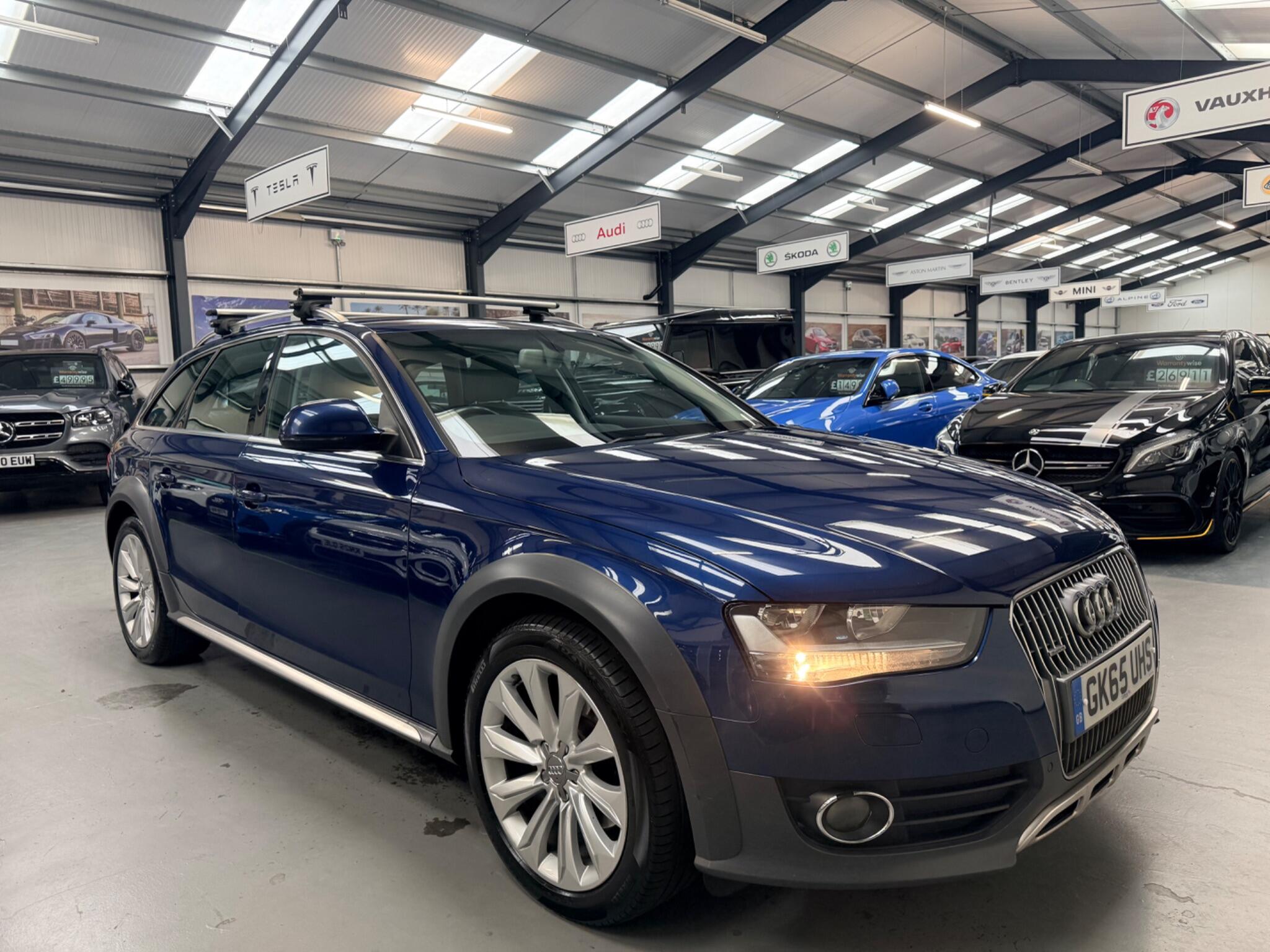 Audi A4 Allroad view 12