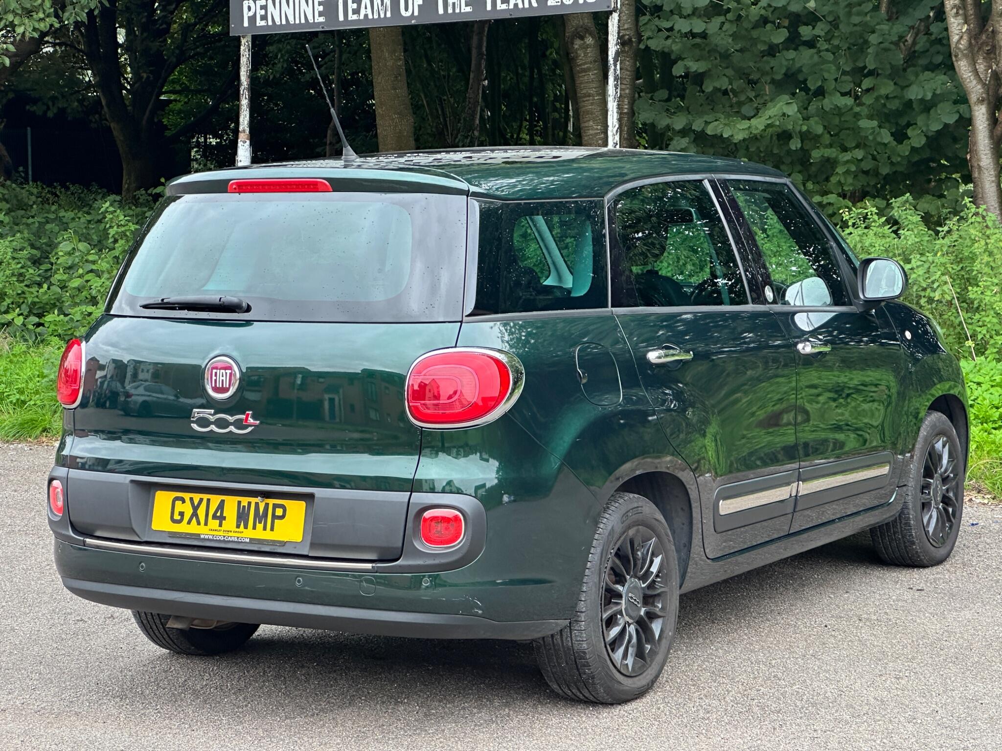 Fiat 500L view 11
