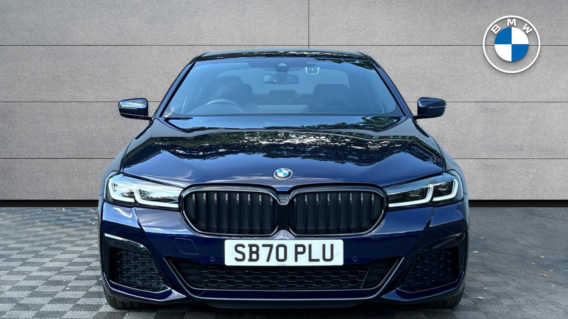 BMW 5 Series view 16
