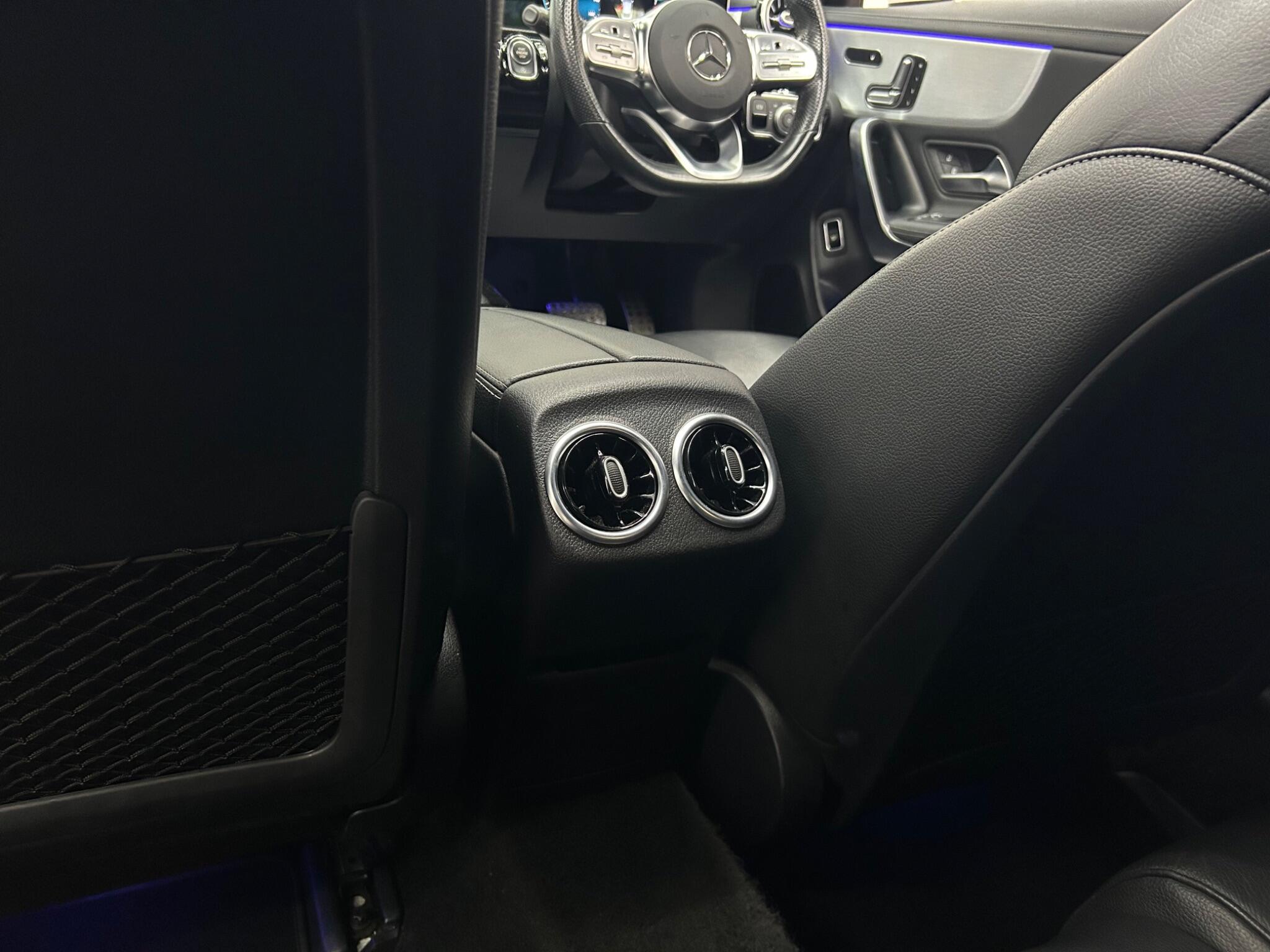 Mercedes-Benz Cla view 19
