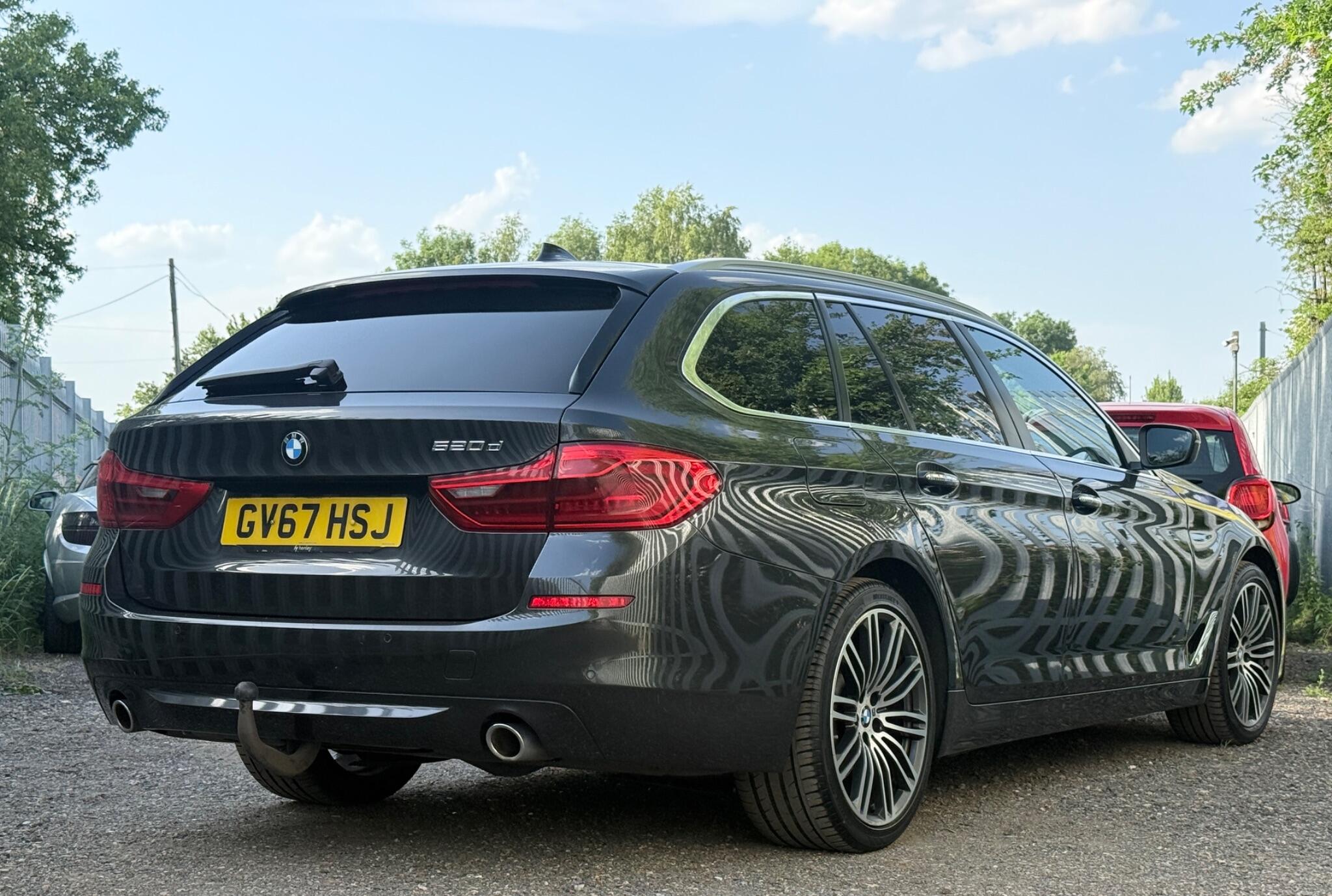 2017 BMW 5 Series image 16