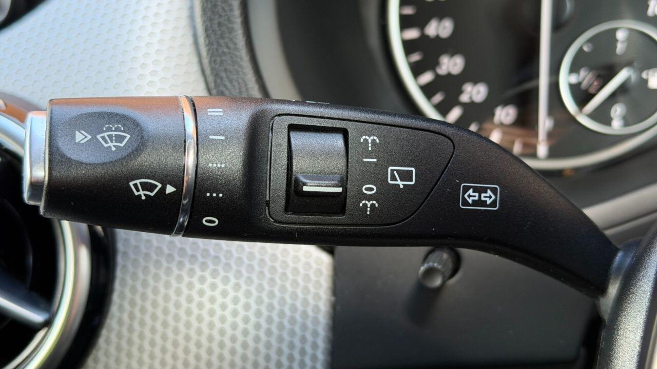 Mercedes-Benz B-Class view 19