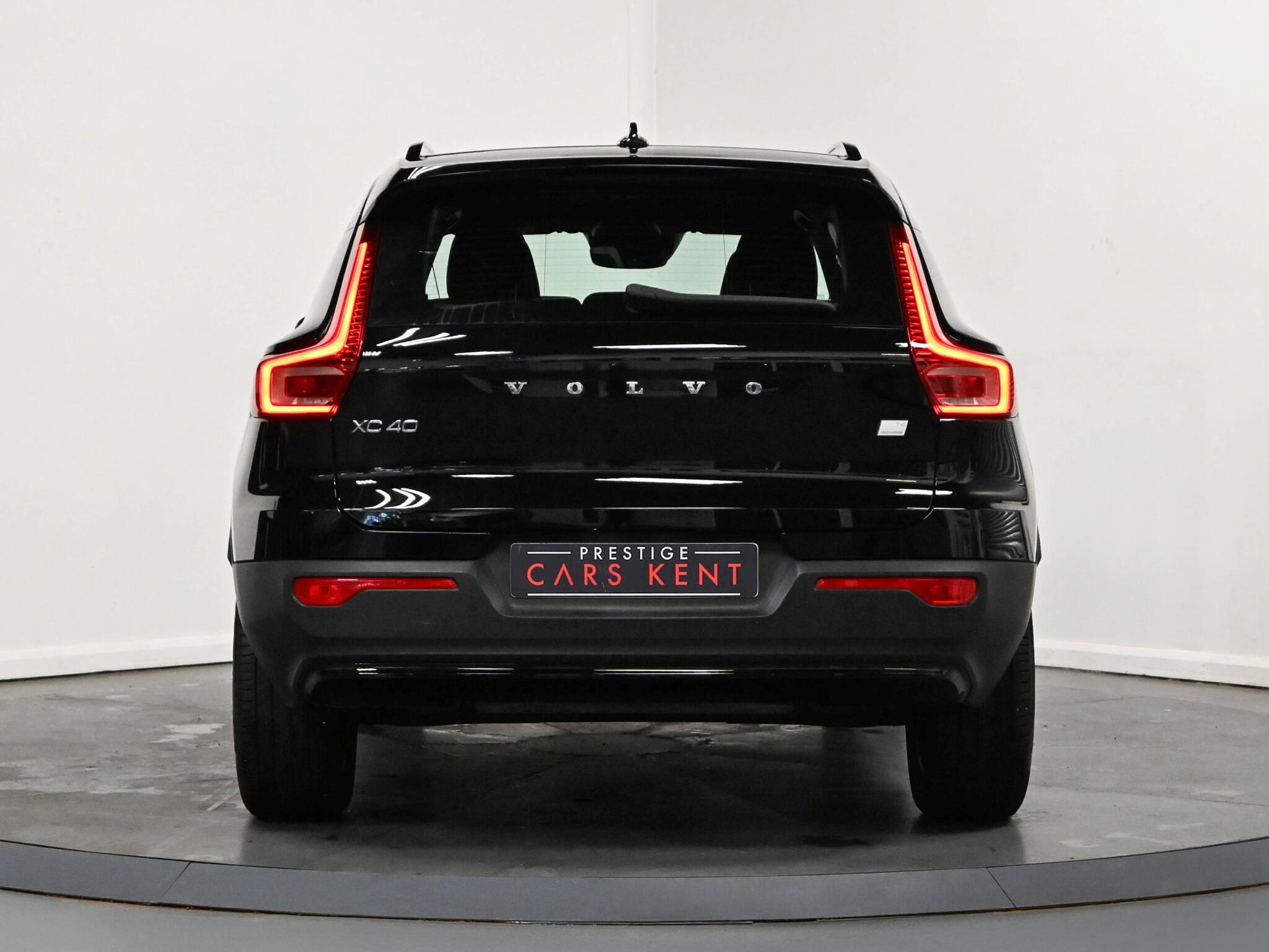 Volvo XC40 view 23