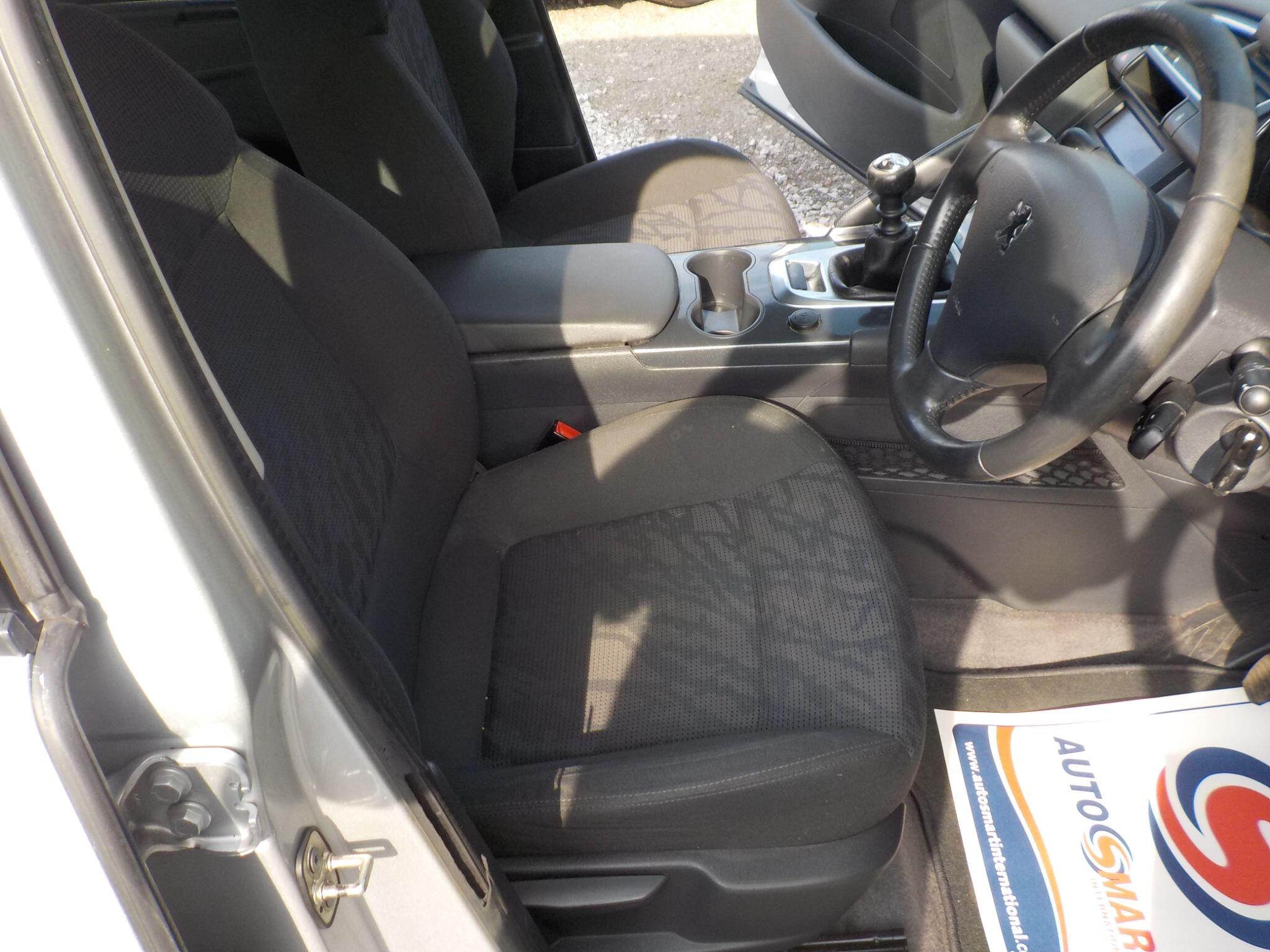 Peugeot 3008 1.6 HDi Active Euro 5 5dr