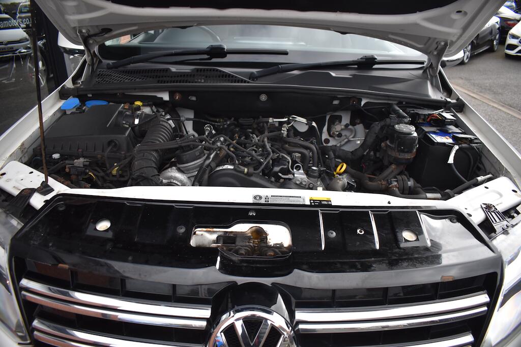Volkswagen Amarok view 62