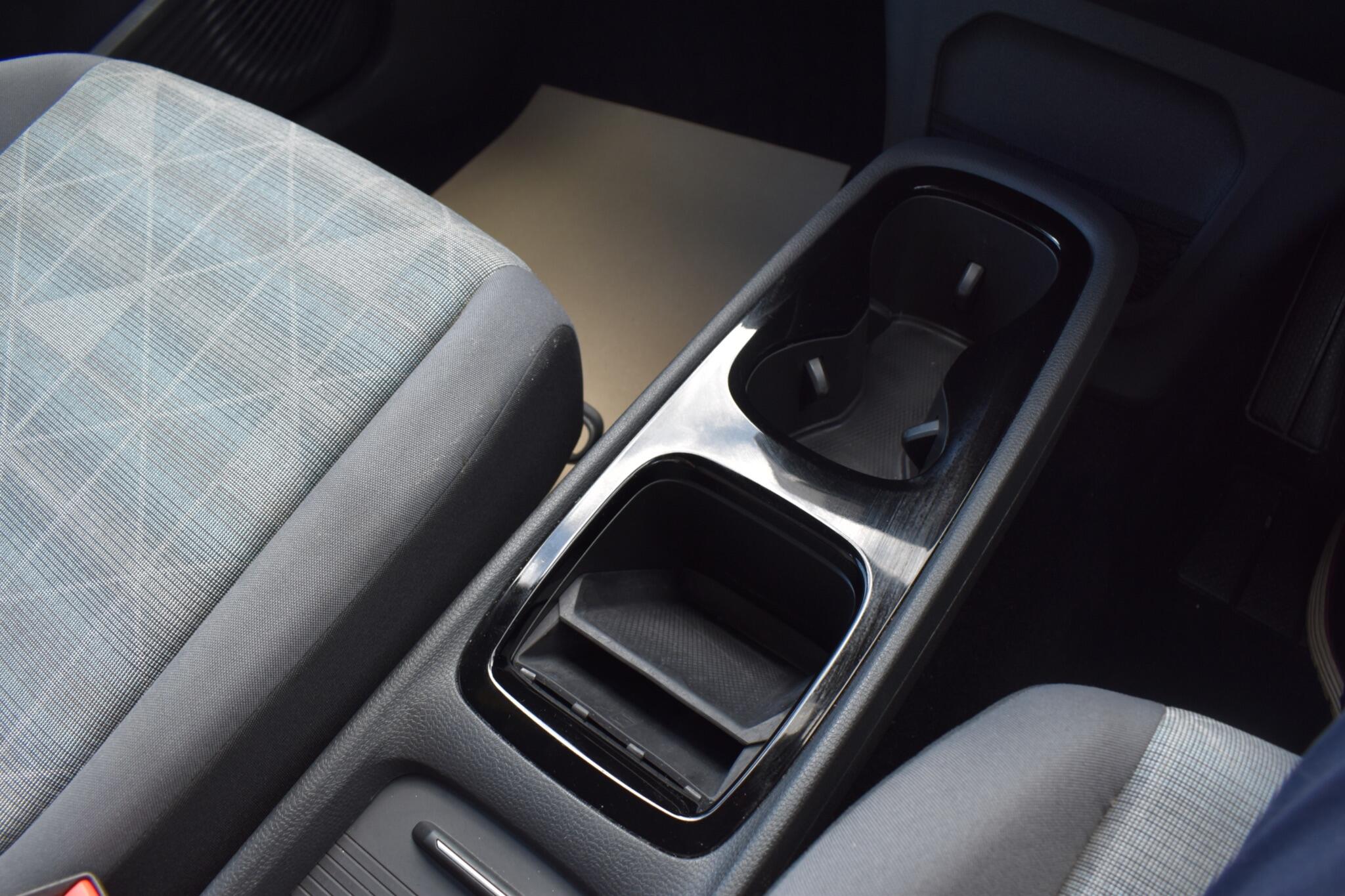 ID.3 - Pure Performance 45kWh Life Auto 5dr - Image 25