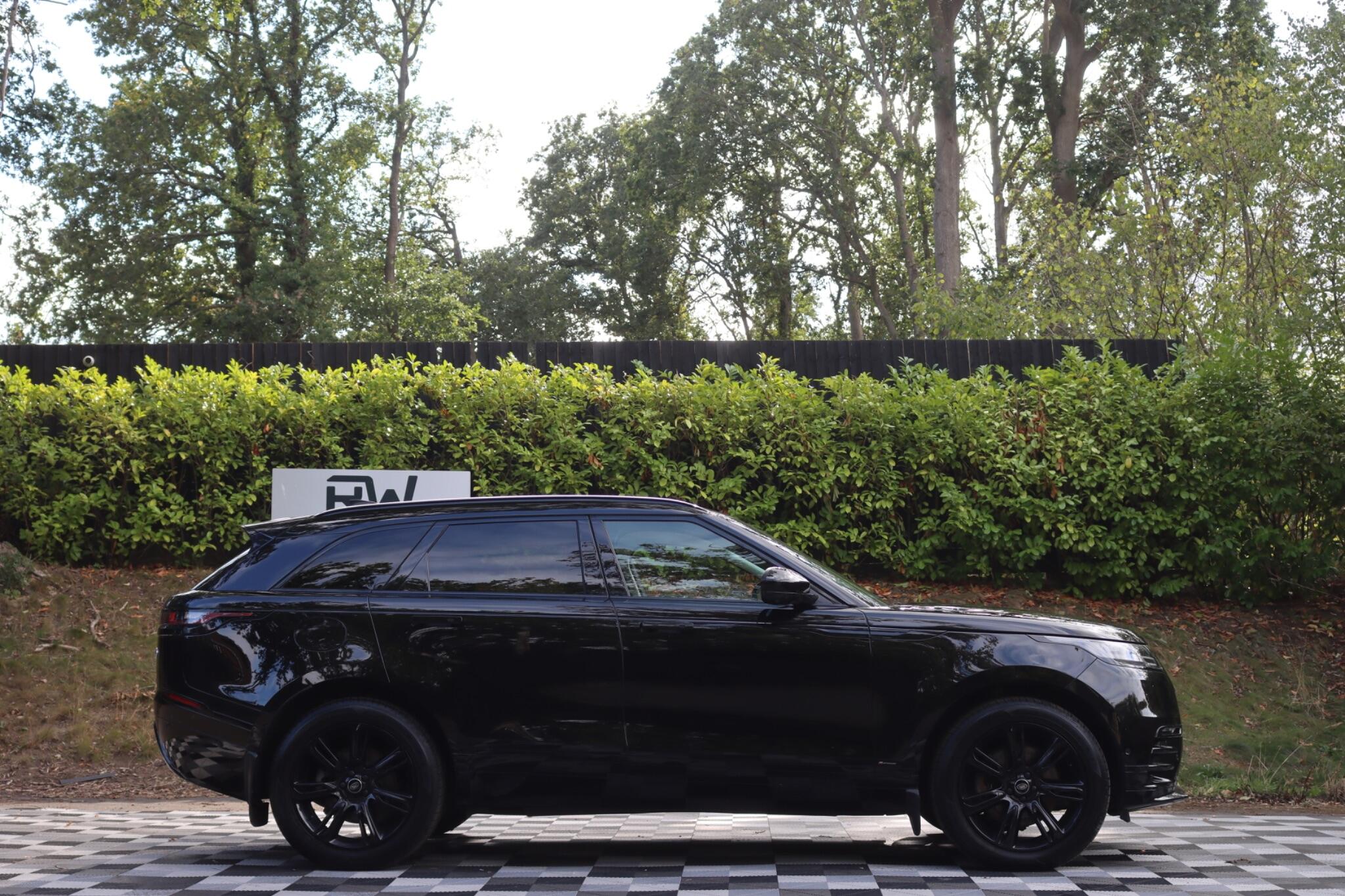 Land Rover Range Rover Velar view 30