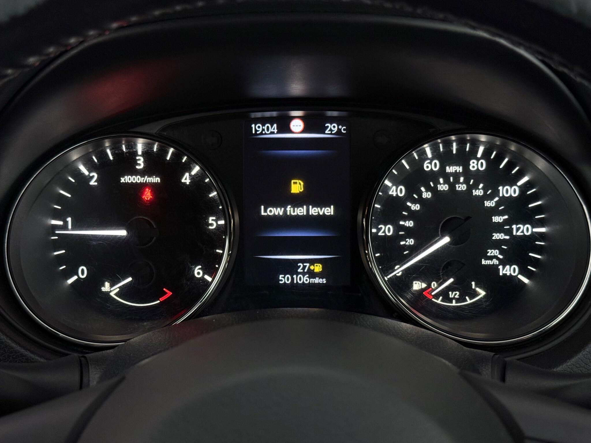 Nissan X-Trail view 12