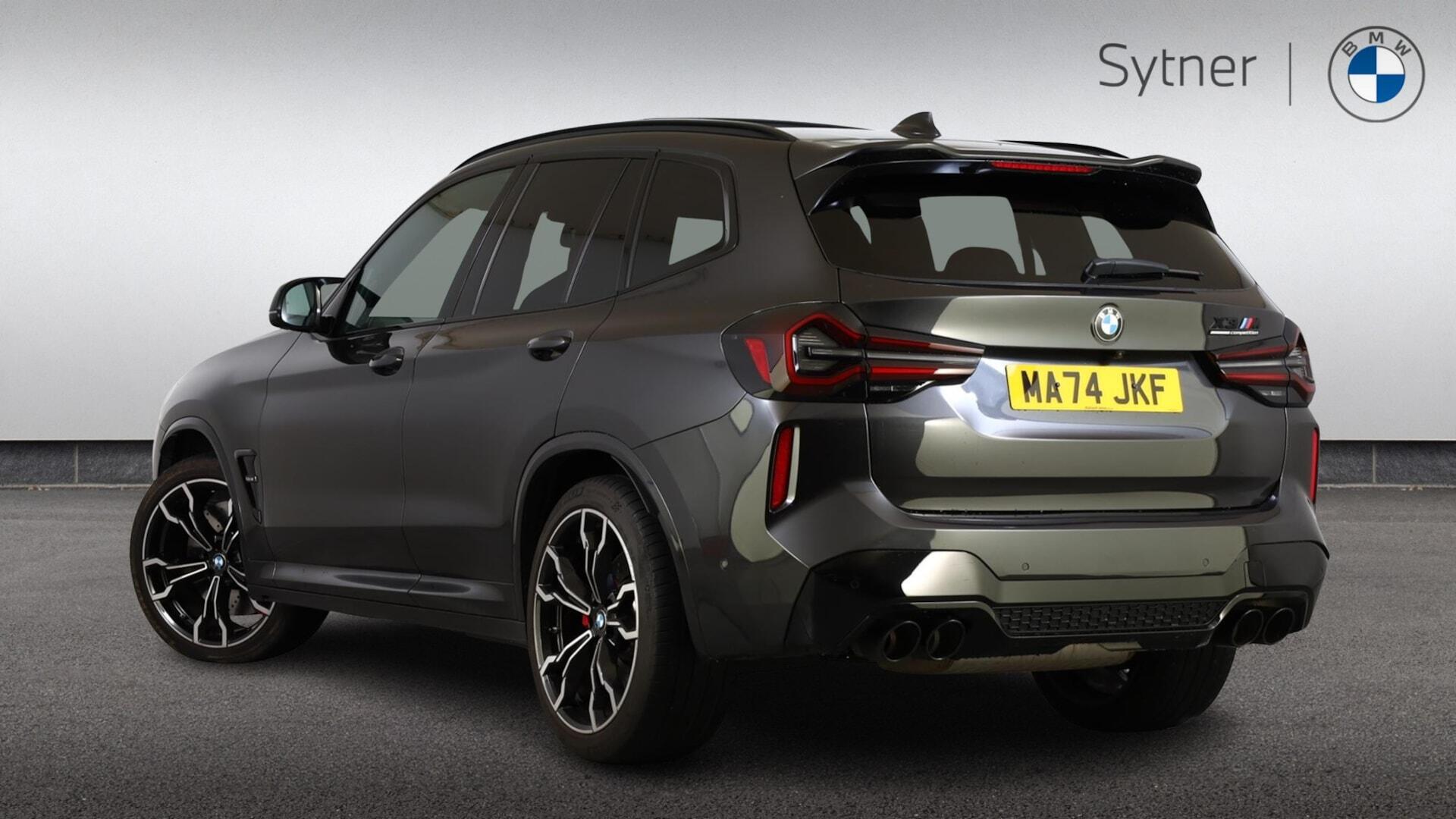 BMW X3 M view 2