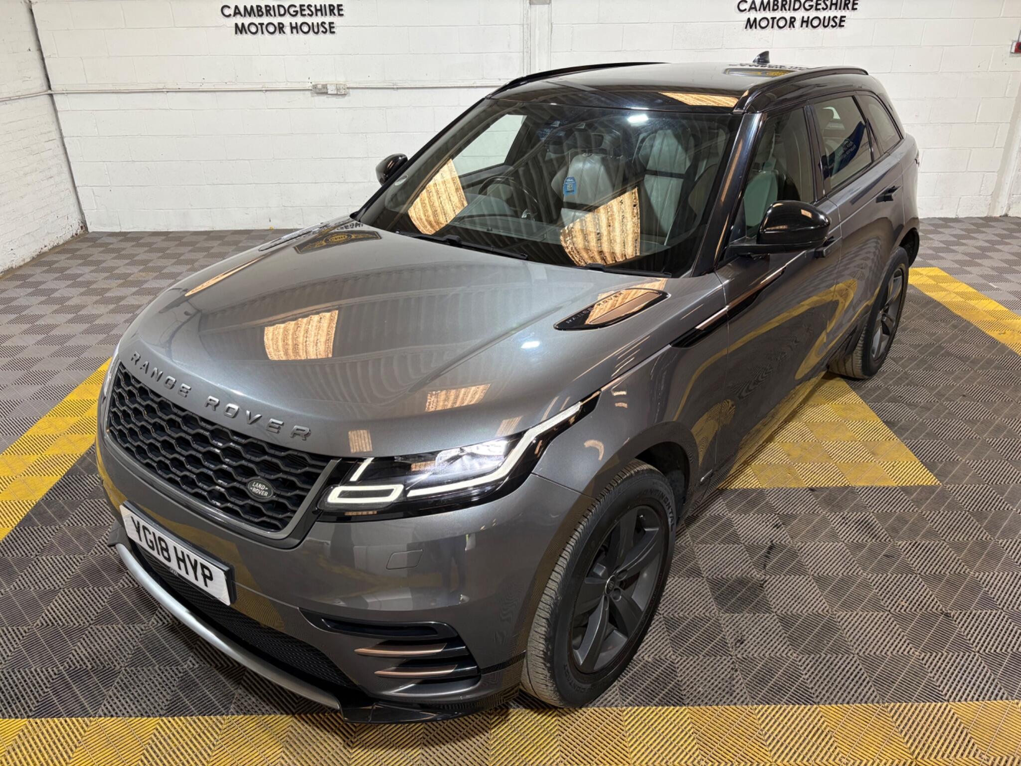Land Rover Range Rover Velar view 14