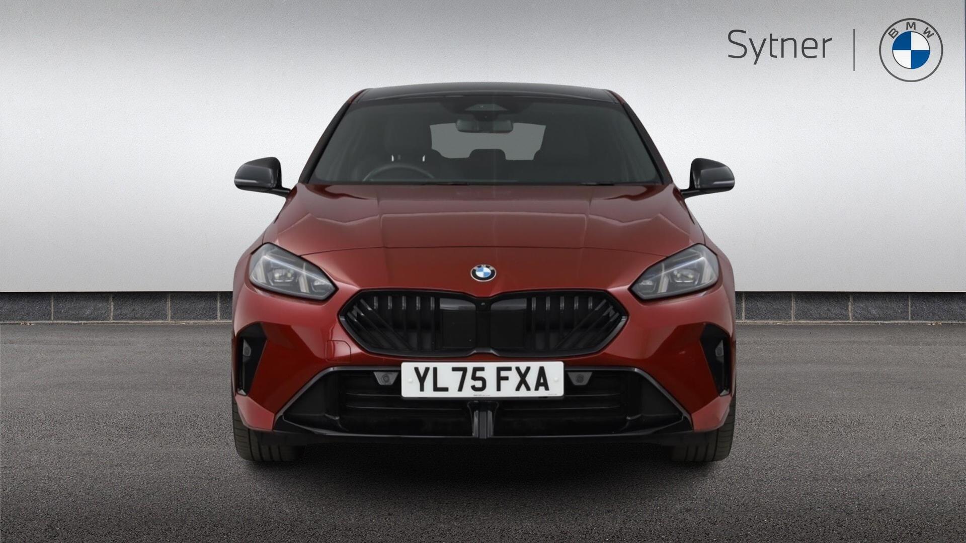 BMW 1 Series view 16