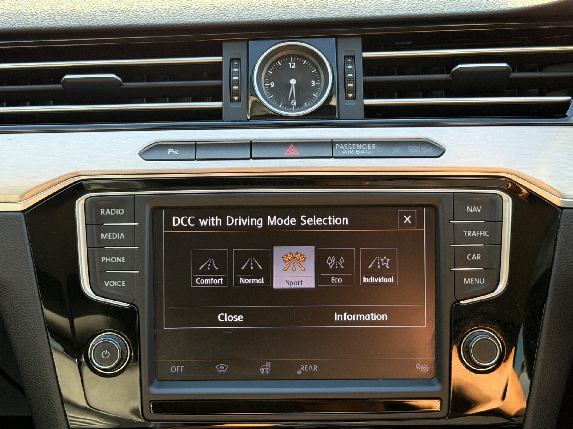 Volkswagen Passat view 40