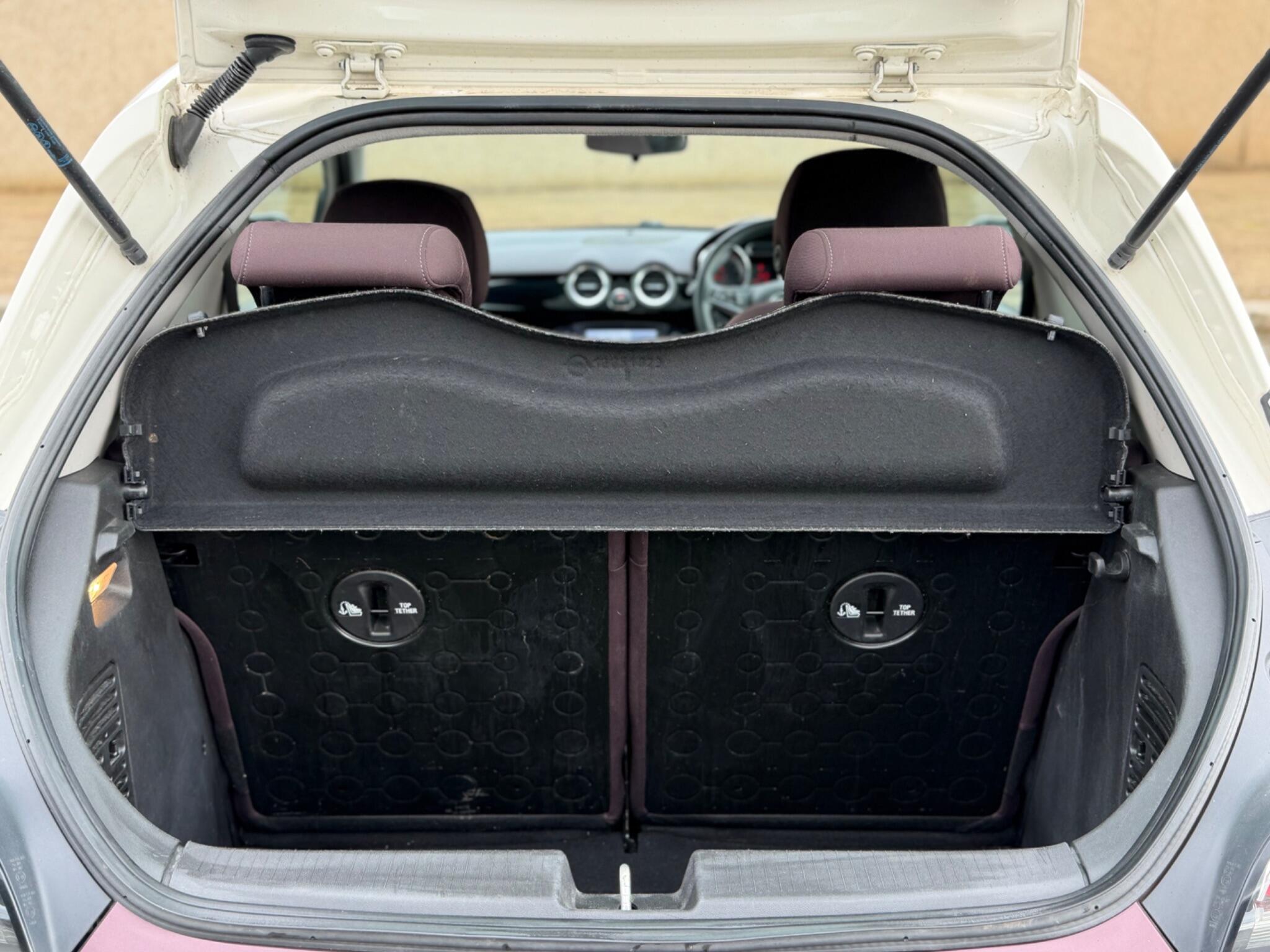 Vauxhall Adam view 22
