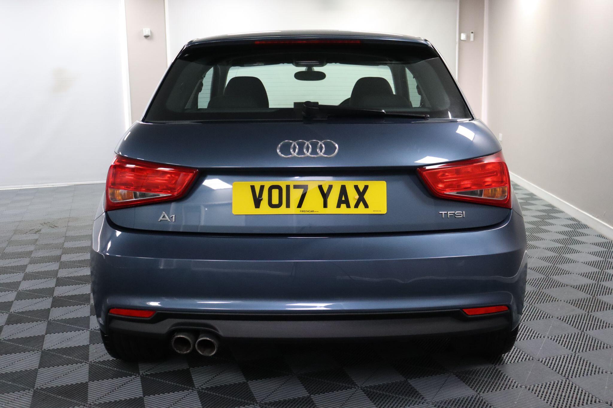 Audi A1 view 21