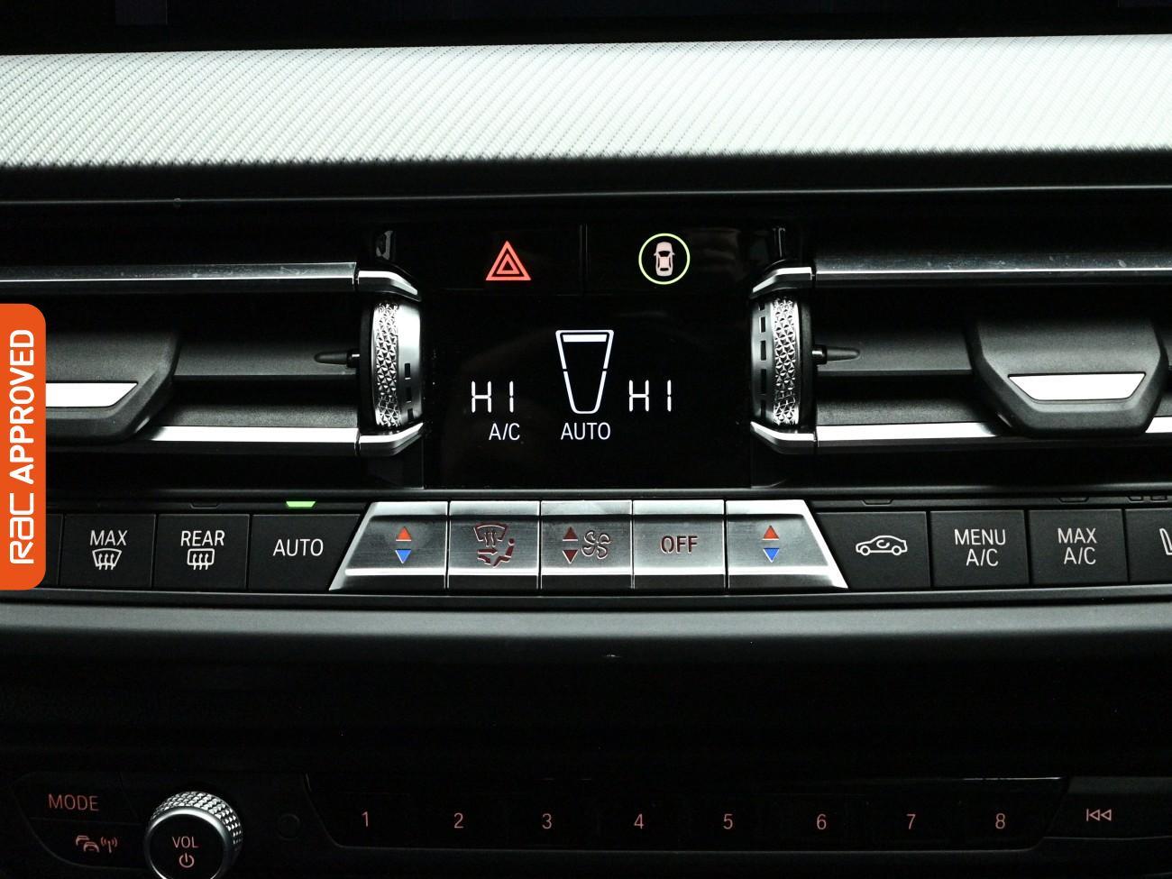 BMW 1 Series view 17