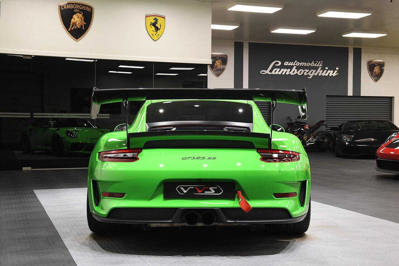 Porsche 911 view 42