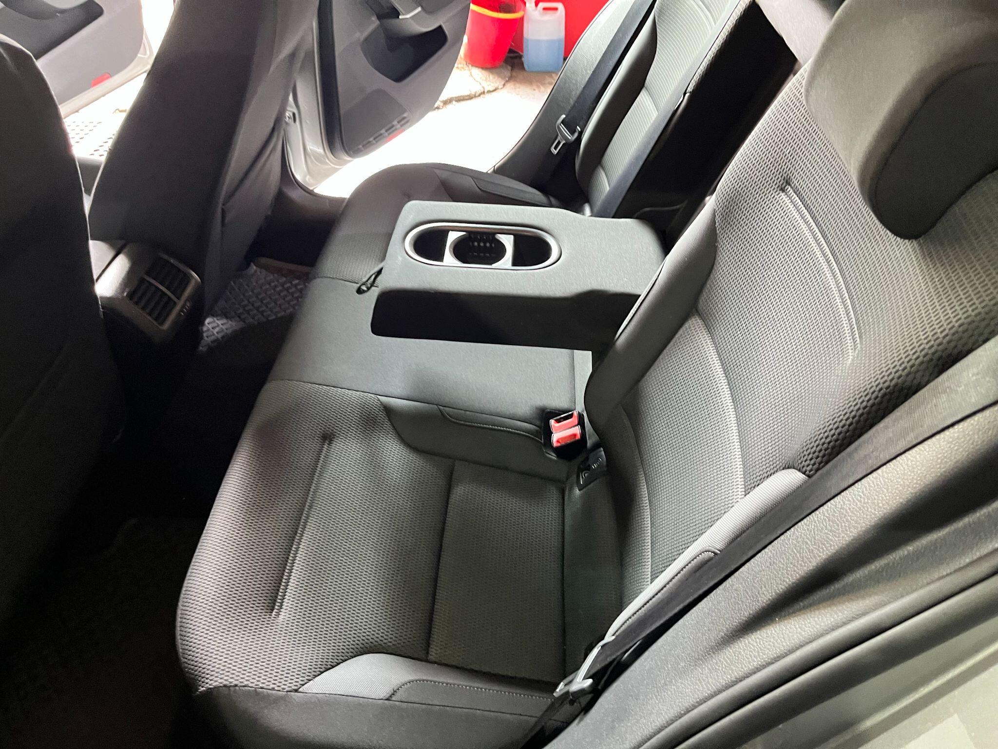 Volkswagen Golf view 26