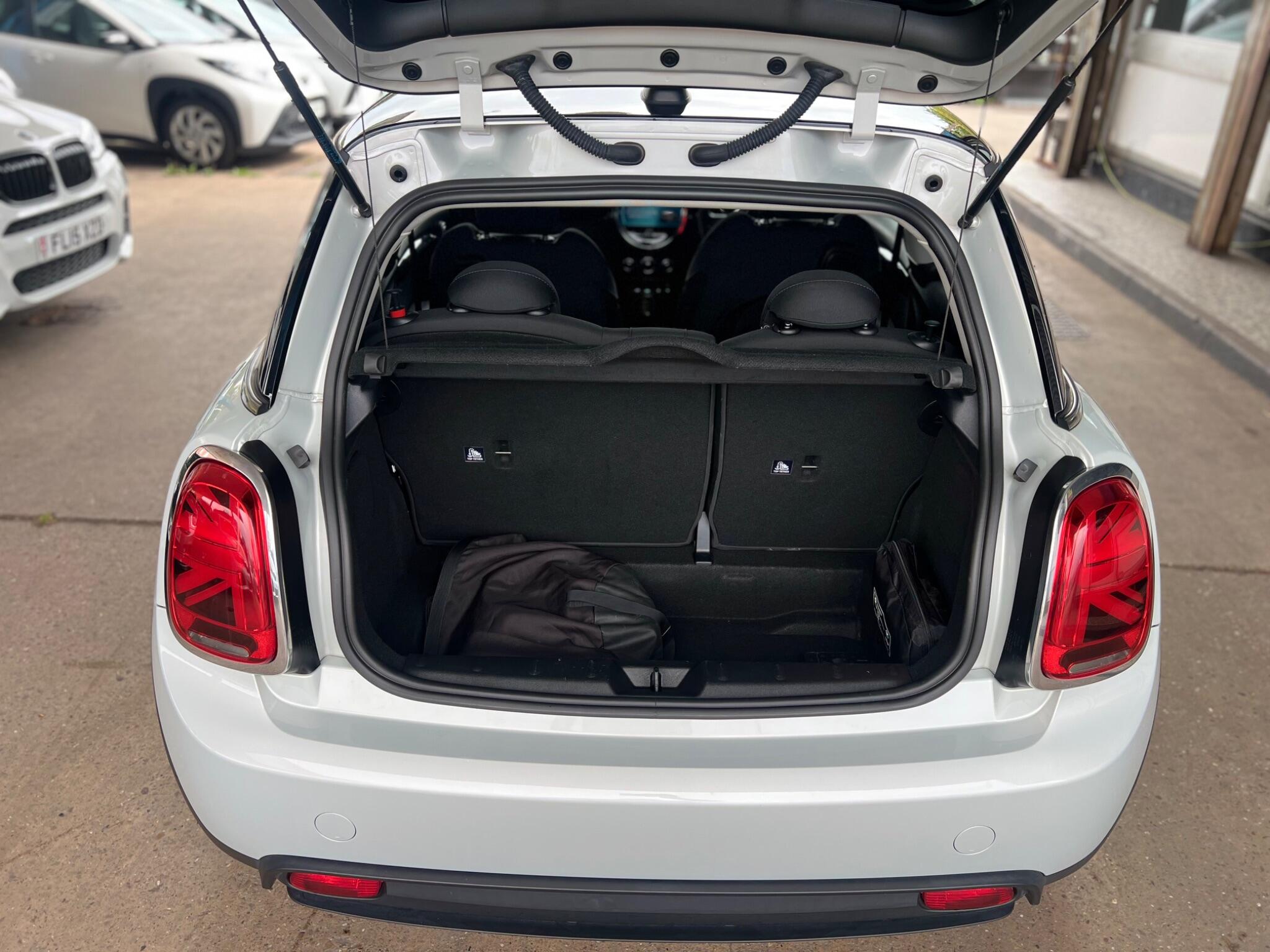 Mini Electric Hatch view 13
