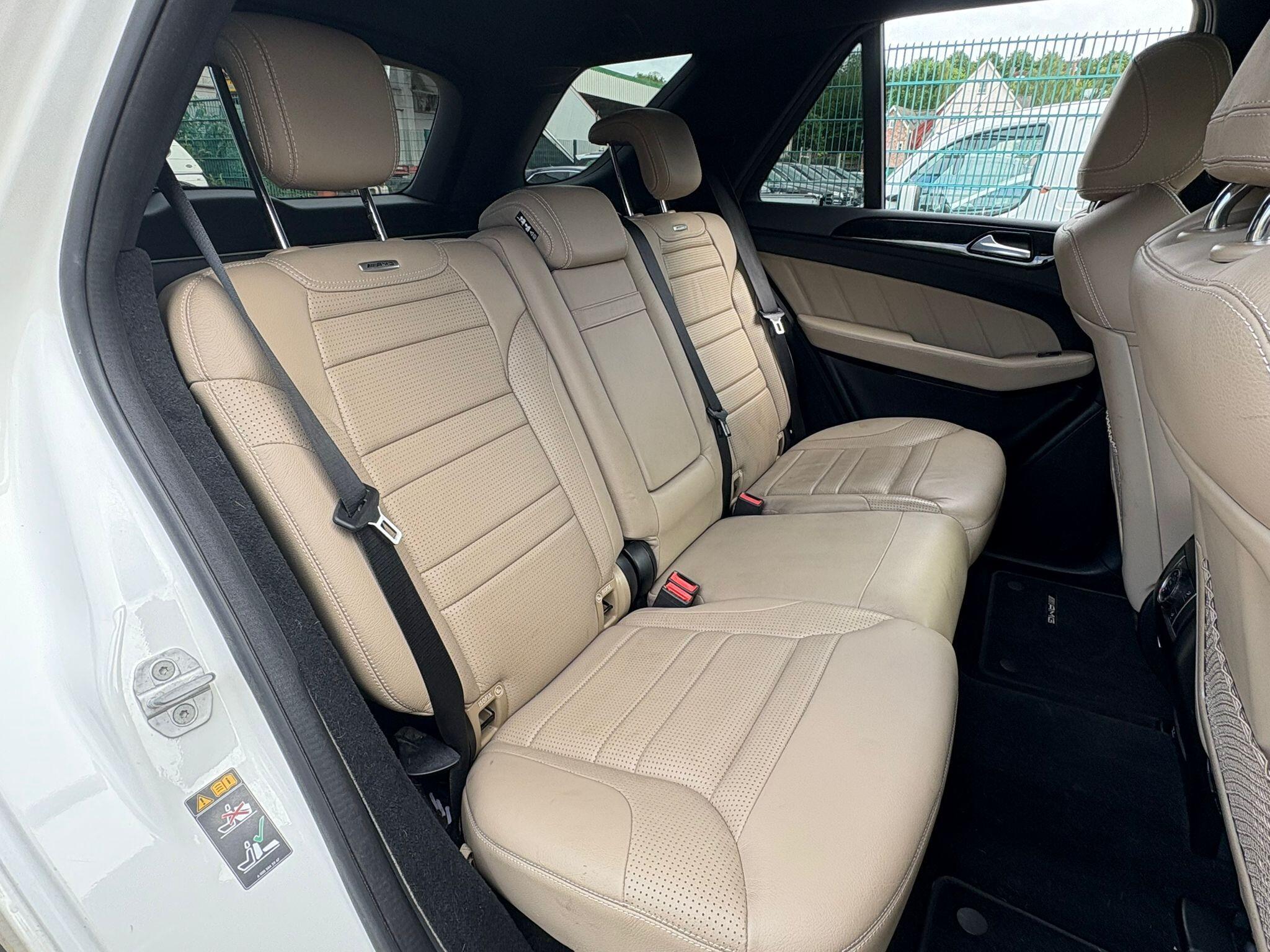 Mercedes-Benz M-Class view 15