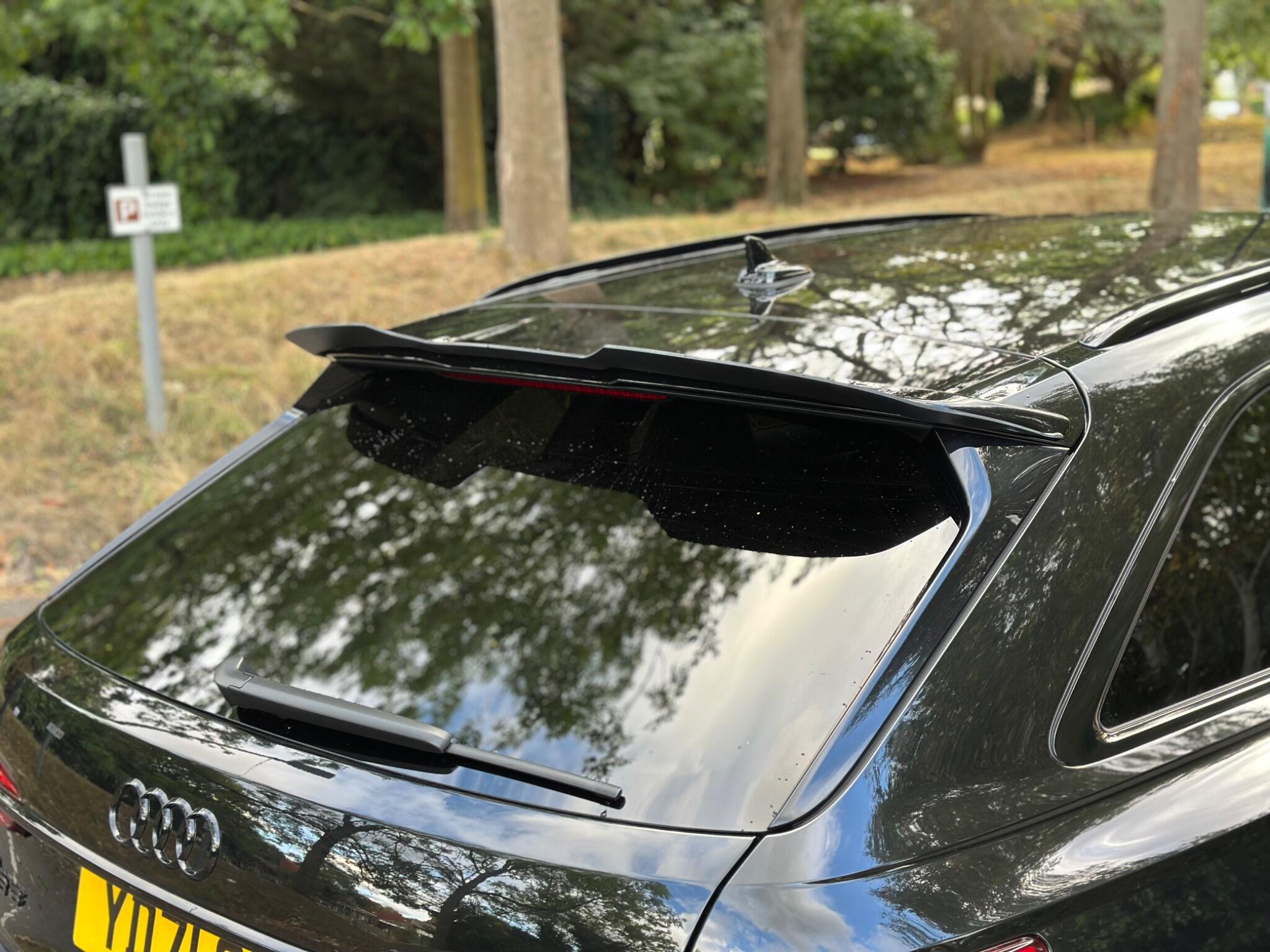 Audi RS6 view 14