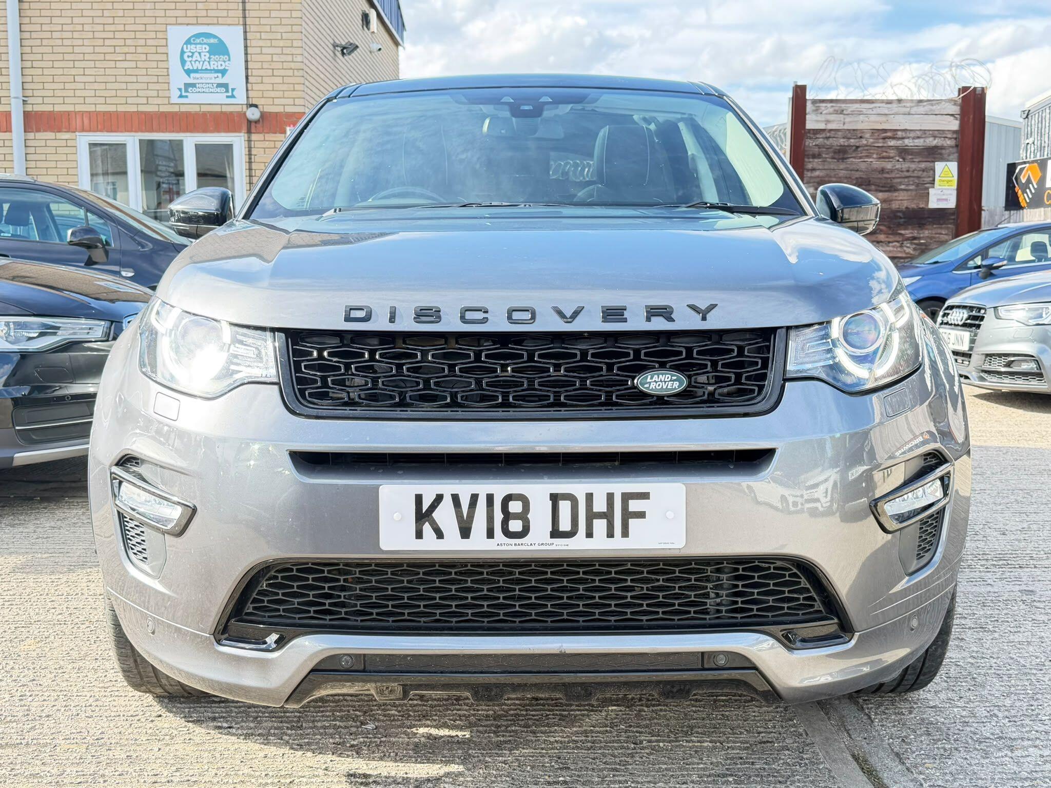 Land Rover Discovery Sport view 2