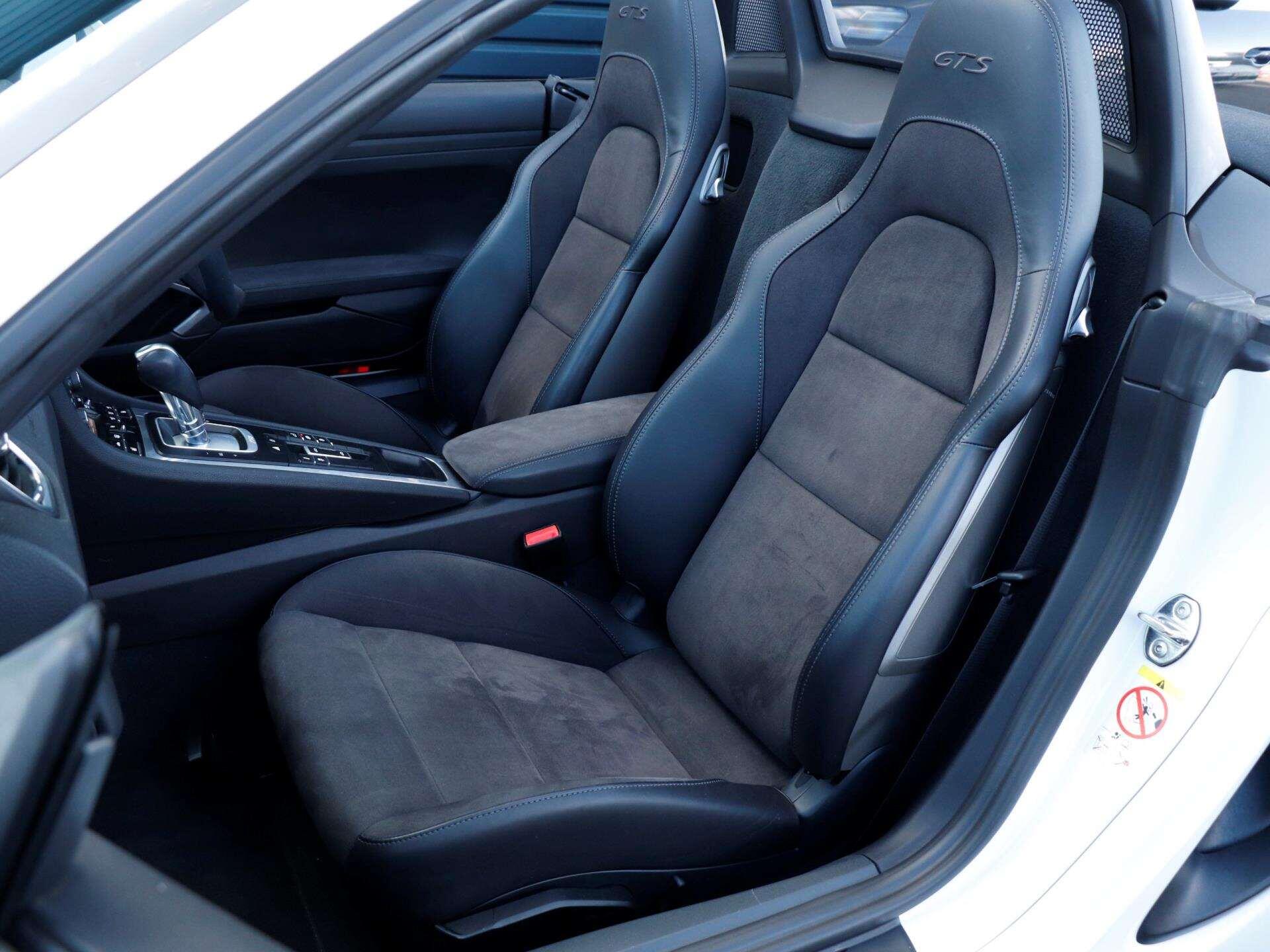 Porsche Boxster view 27