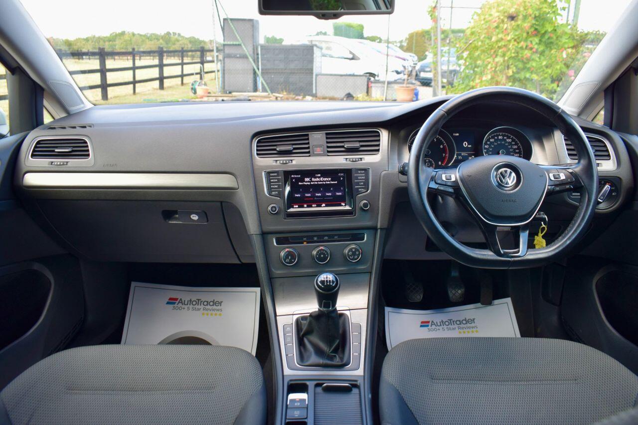 Volkswagen Golf view 39