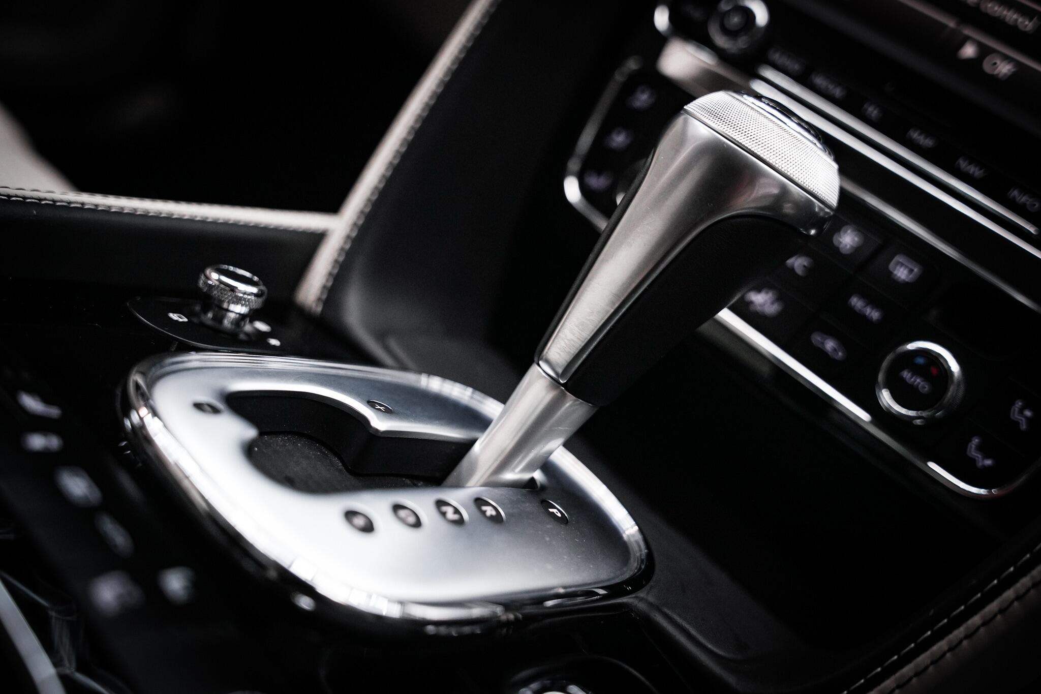 Bentley Flying Spur view 47