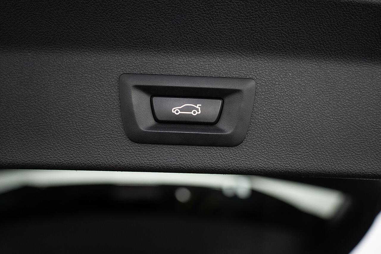 BMW X3 view 44