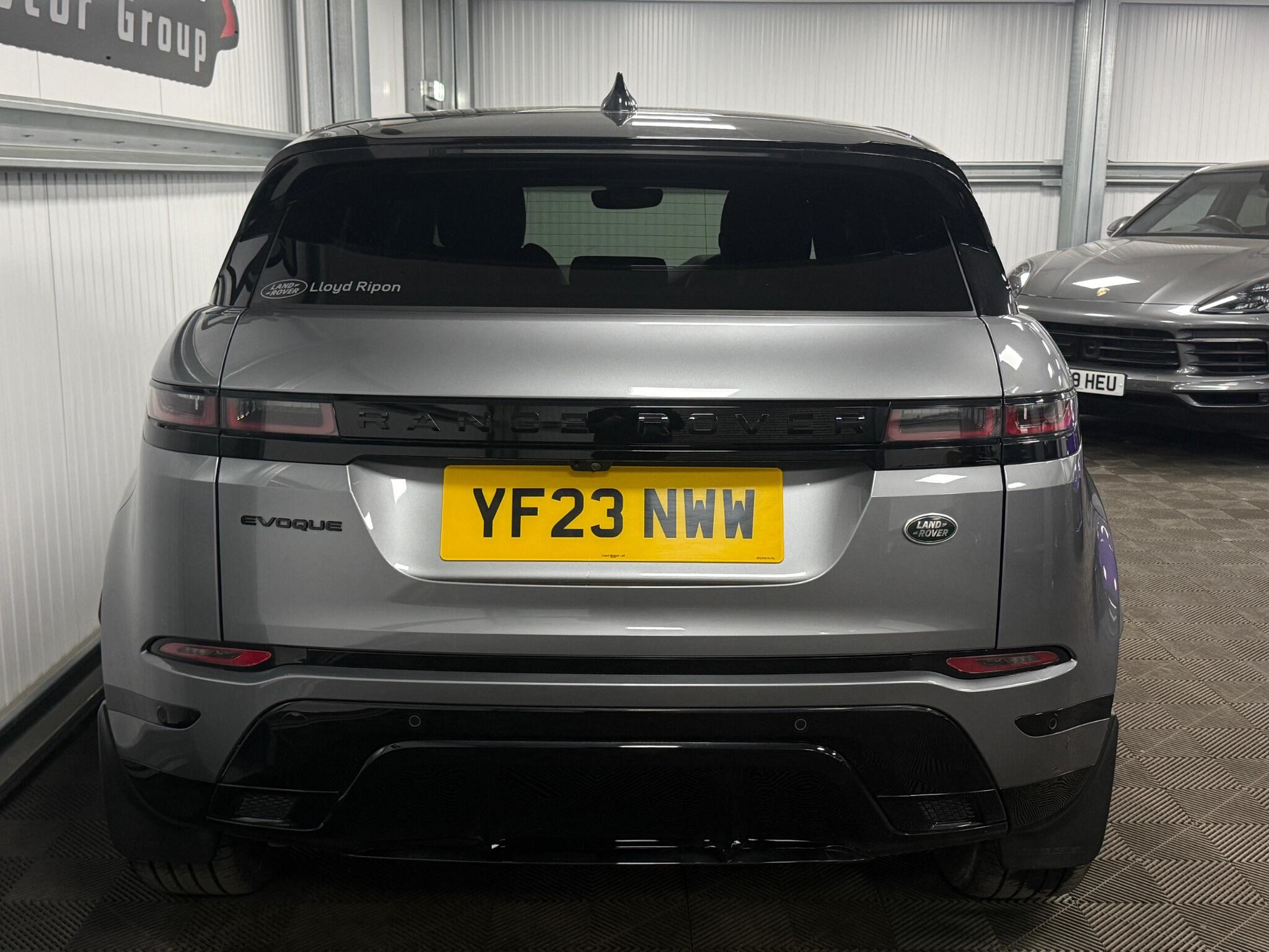 Land Rover Range Rover Evoque view 10