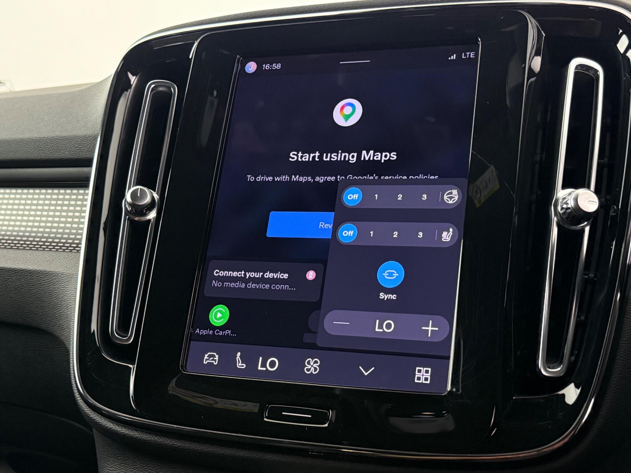 Volvo XC40 view 31