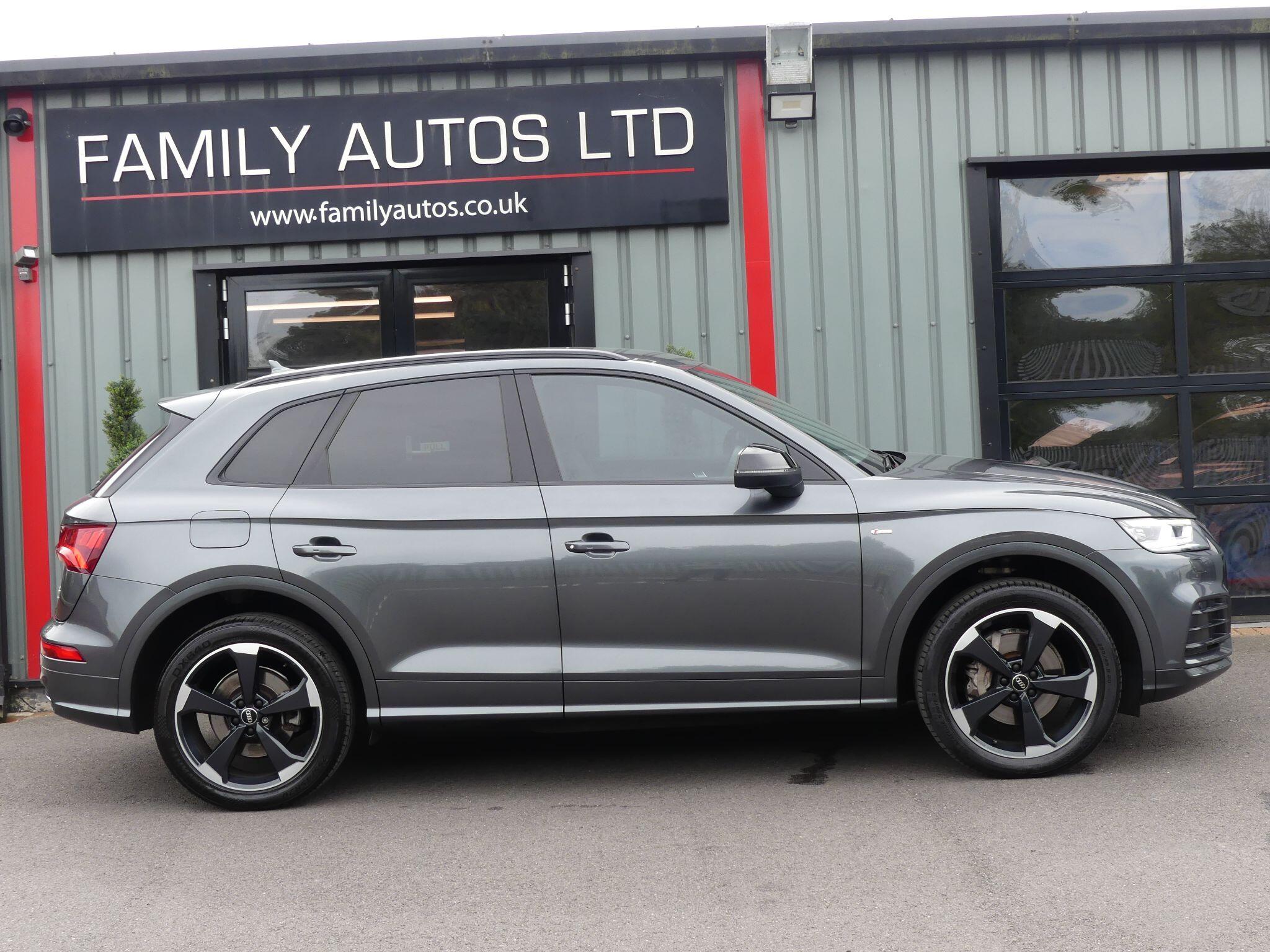 Audi Q5 view 6