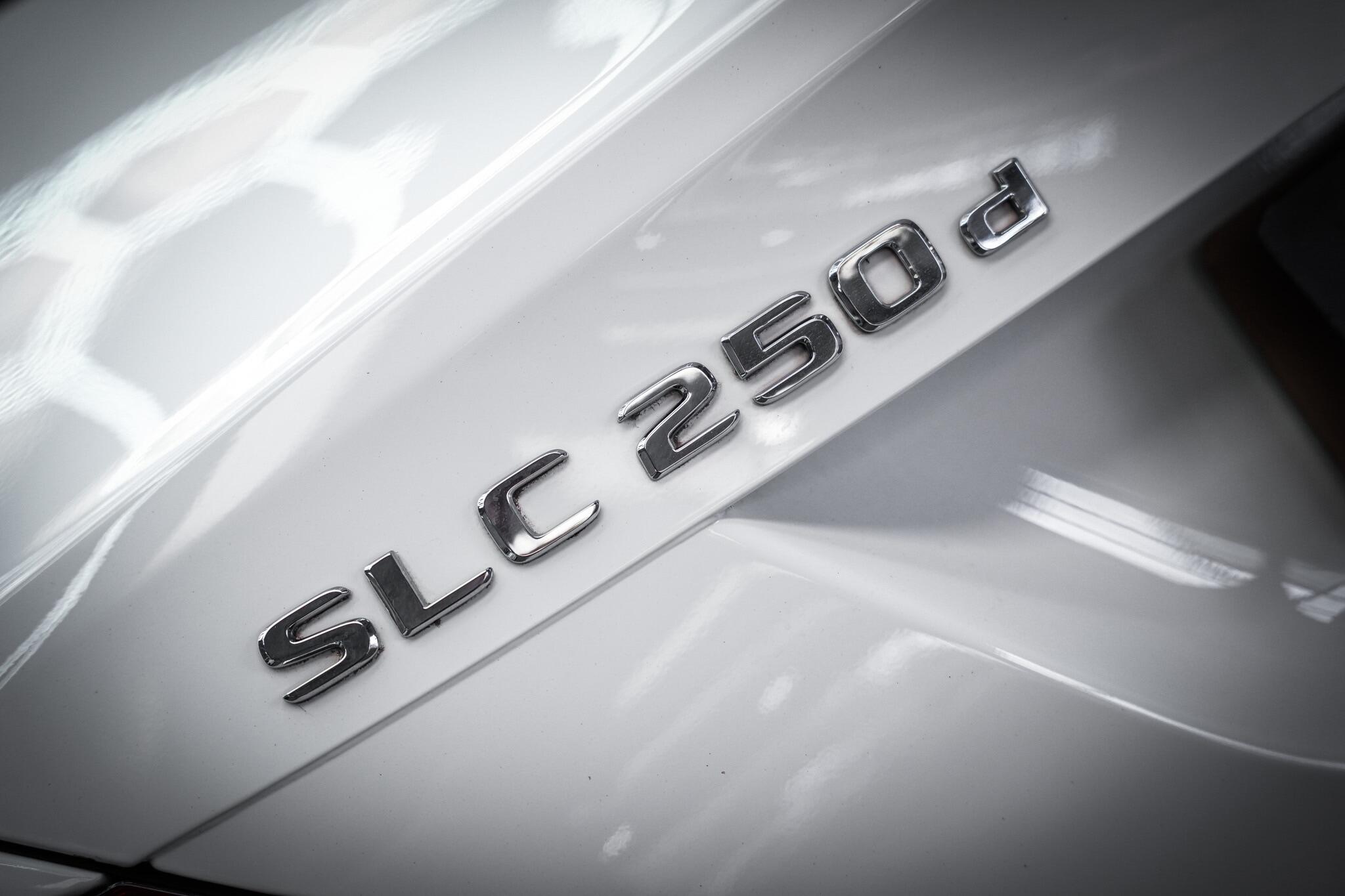 Mercedes-Benz SLC view 36