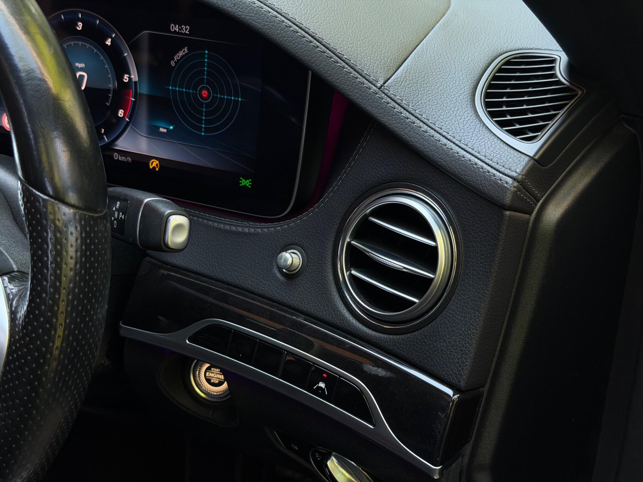 Mercedes-Benz S-Class view 21