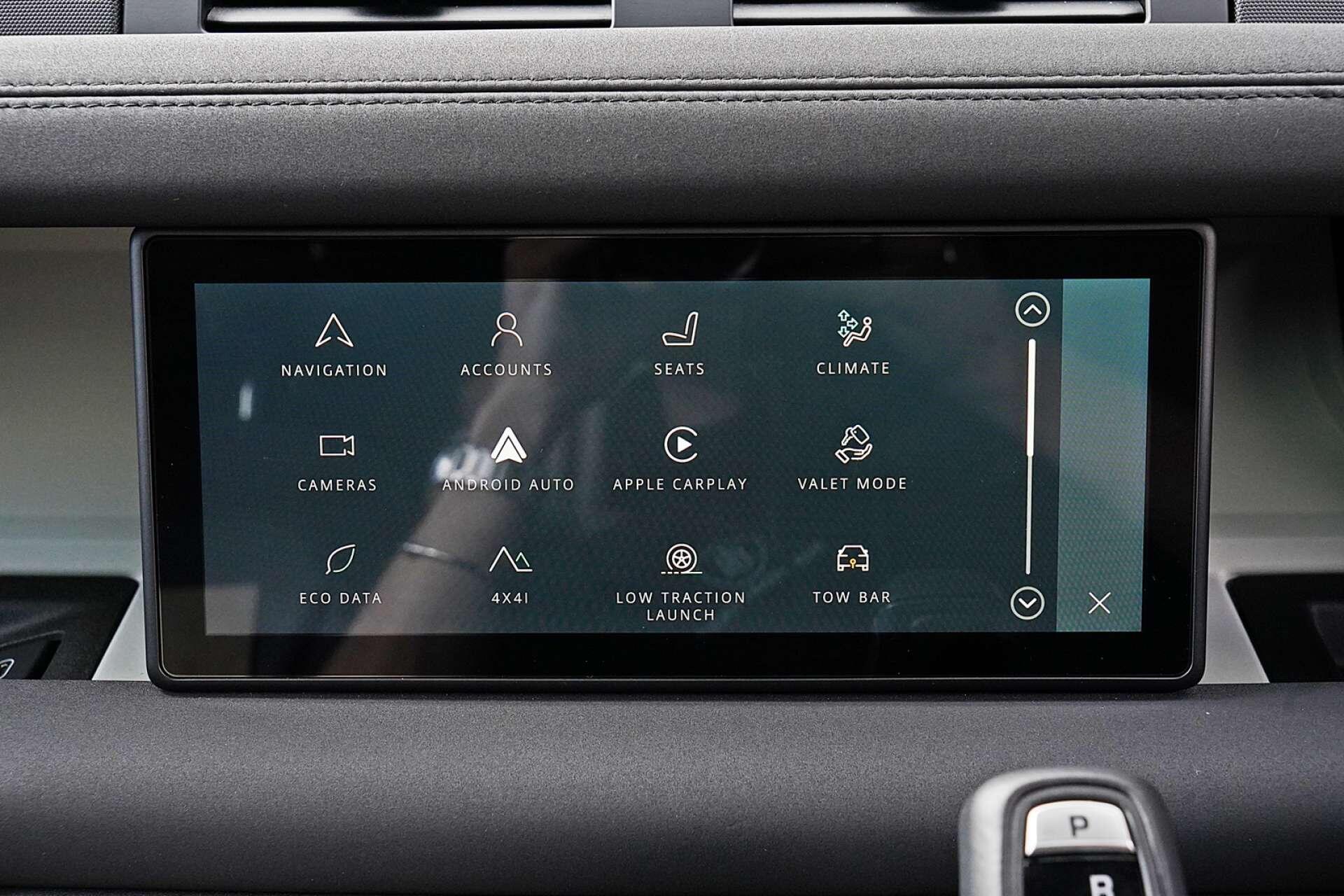 Land Rover Defender view 28