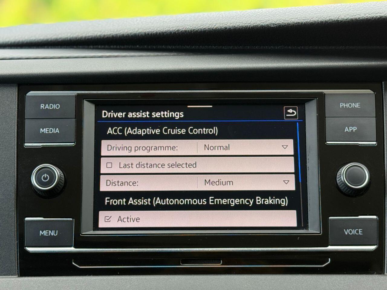 Volkswagen Transporter view 25