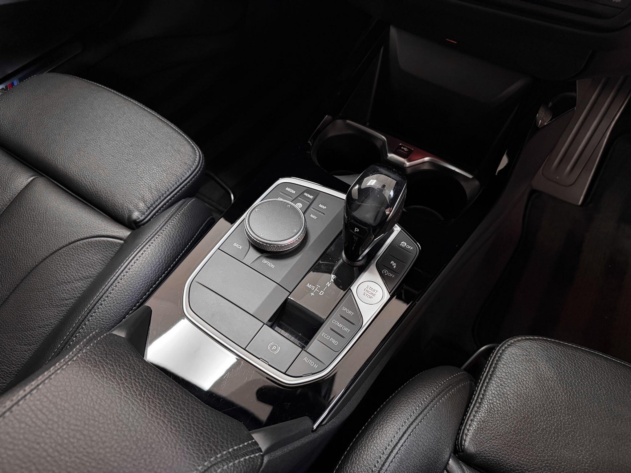 BMW 1 Series view 22